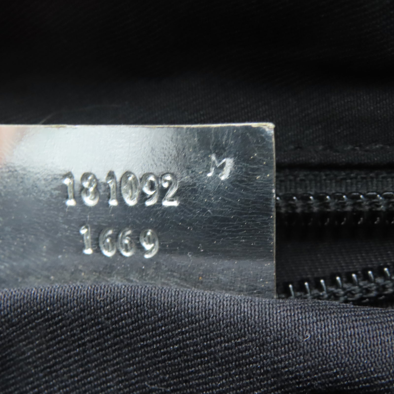 GUCCI 帆布Shoulder Bag银扣肩背袋银色