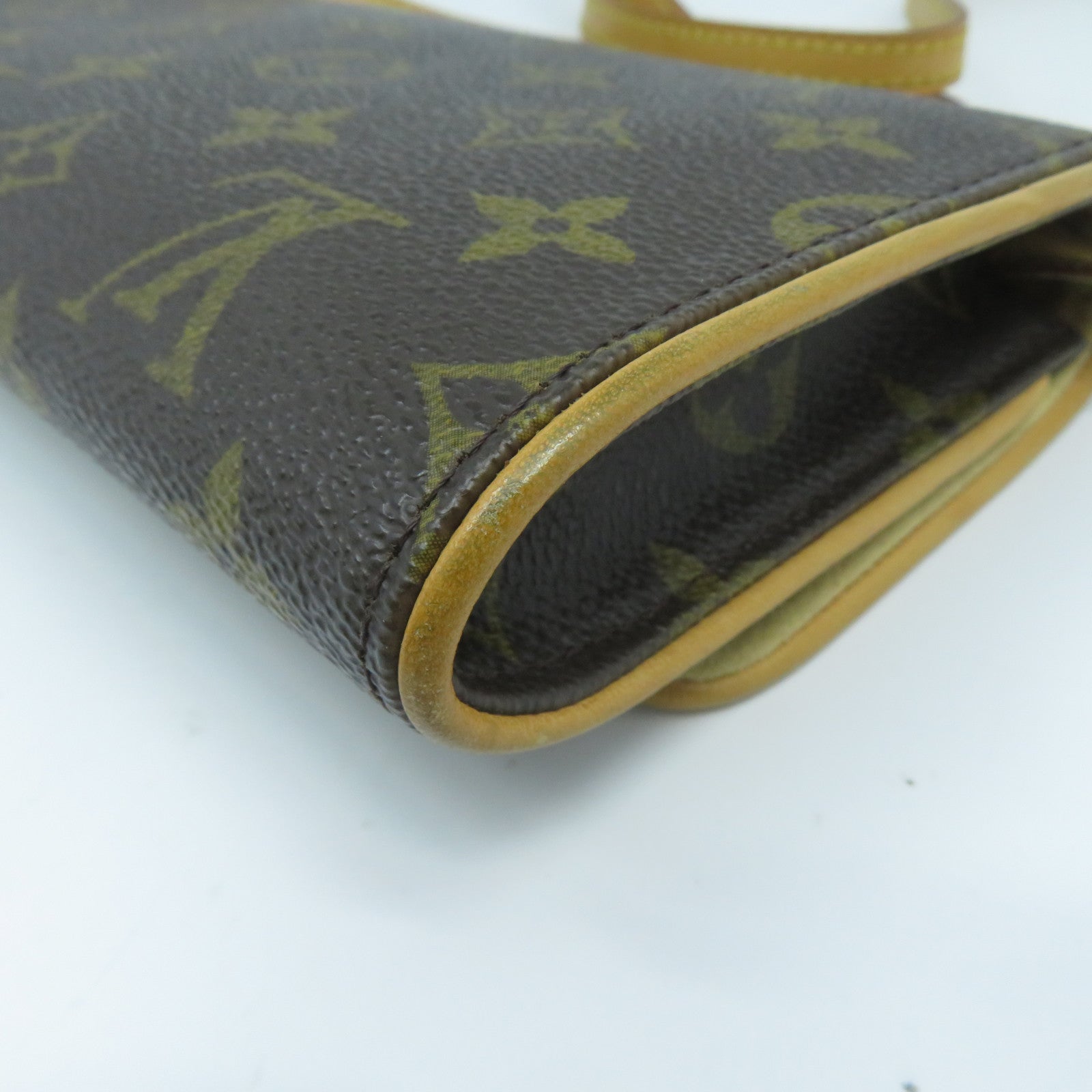LOUIS VUITTON Monogram Pochette Twin GM金扣肩背袋啡色