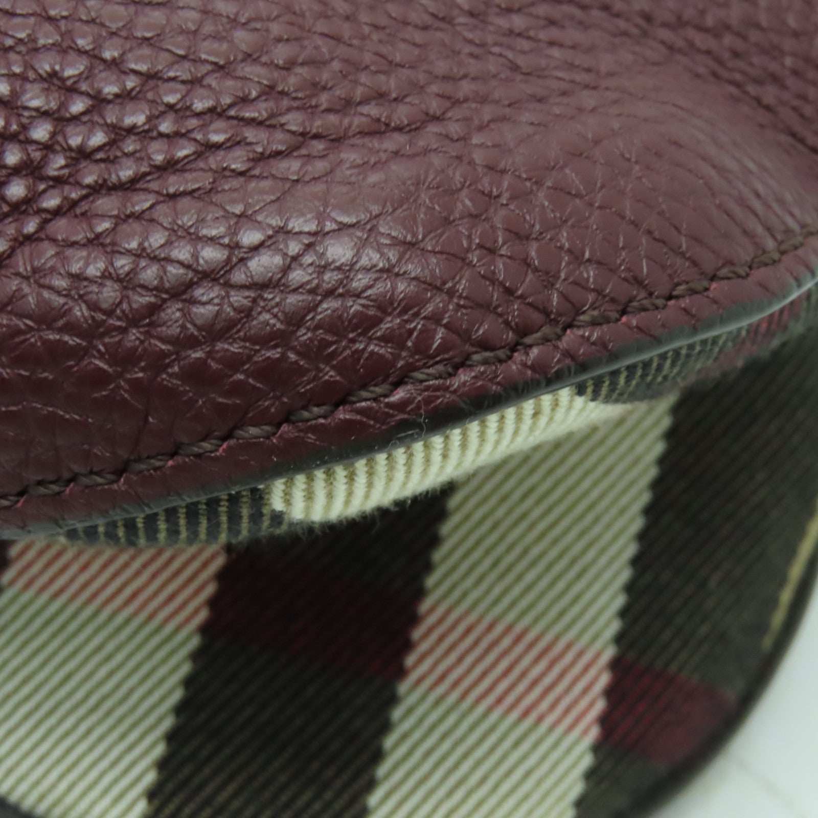 BURBERRY 牛皮皮革Shoulder Bag金扣肩背袋深紅色
