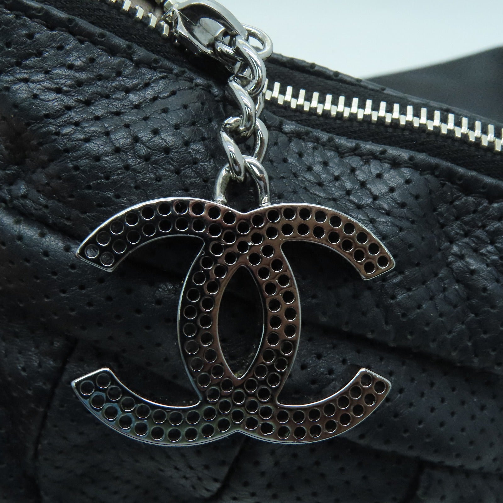 CHANEL 羊皮皮革Chain Bag银扣链带肩背袋黑色