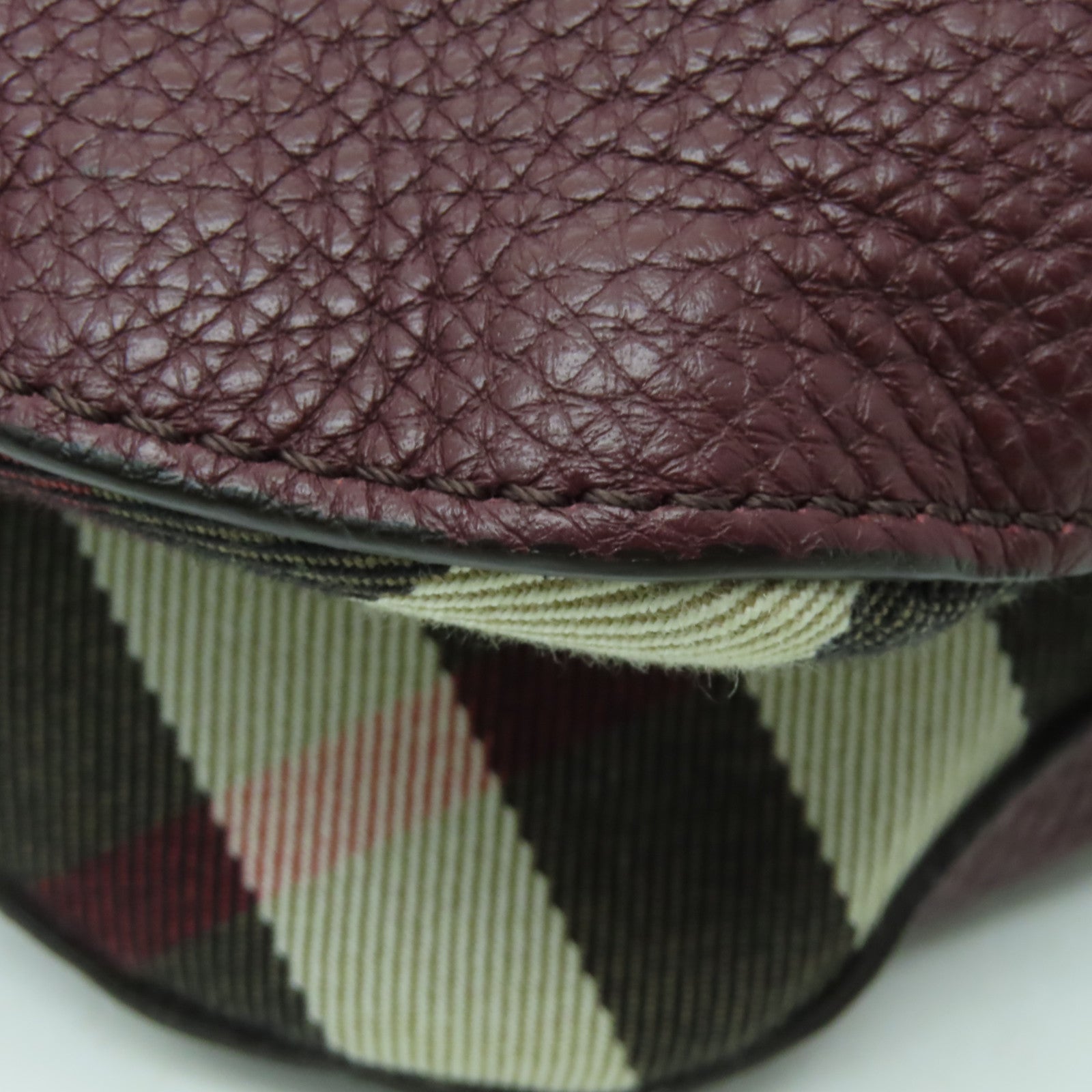 BURBERRY 牛皮皮革Shoulder Bag金扣肩背袋深紅色