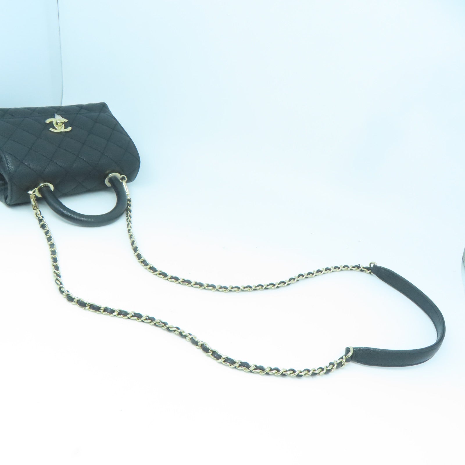 CHANEL 菱格Caviar皮革Coco Handle Mini金扣手挽肩背兩用袋黑色