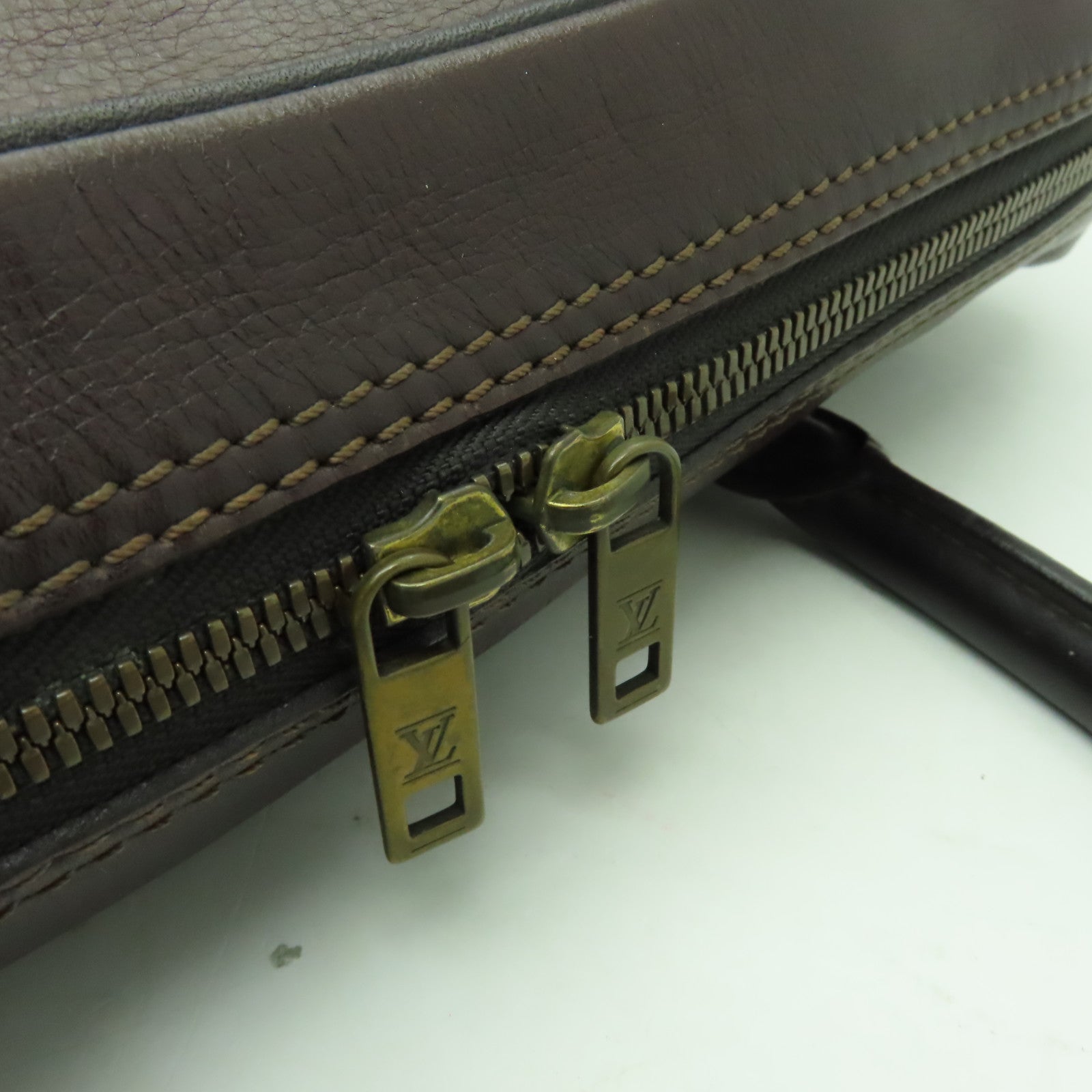 LOUIS VUITTON 【激減優惠】牛皮皮革Briefcase金扣公事包啡色