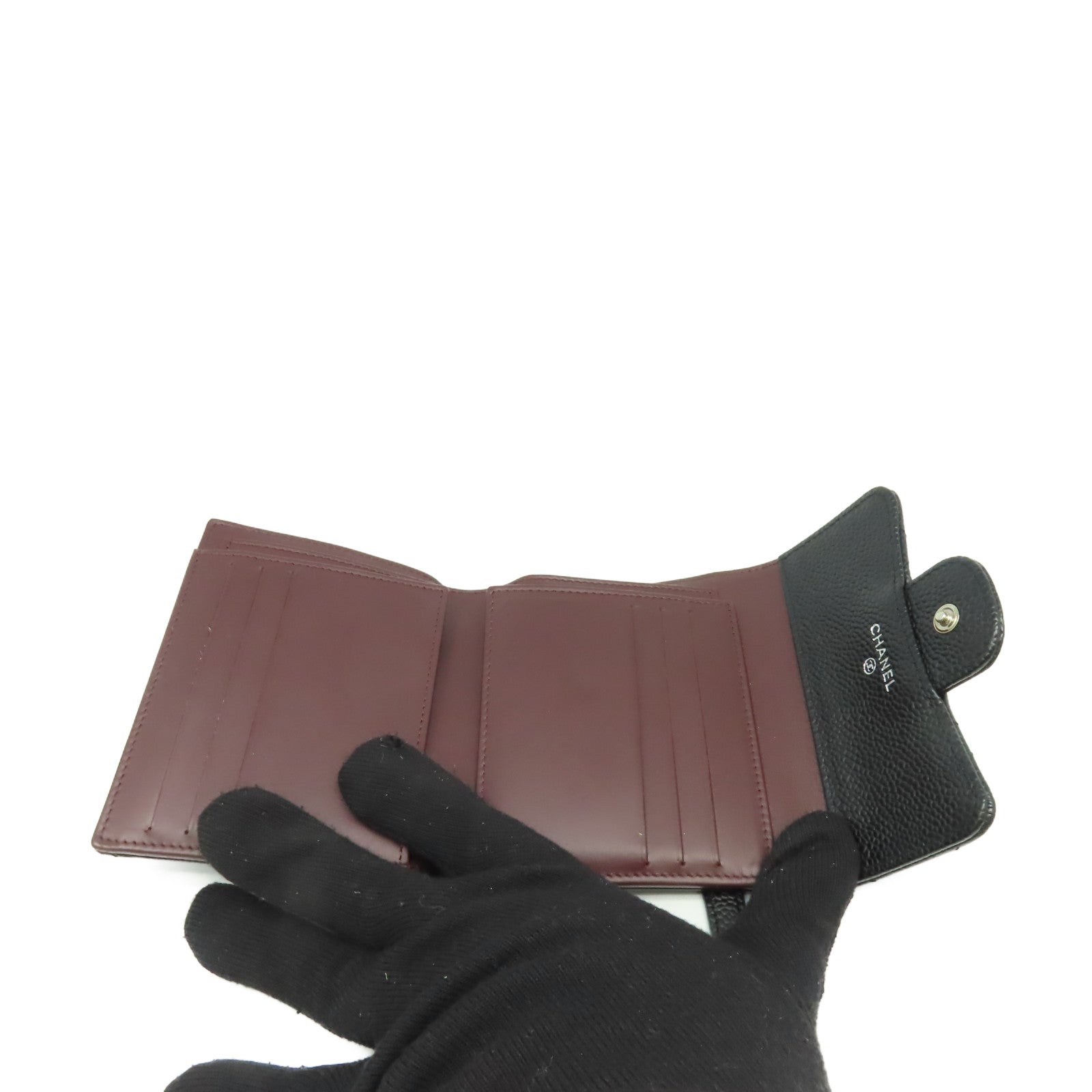 CHANEL 菱格Caviar皮革Classic Small Flap Wallet銀扣錢包黑色