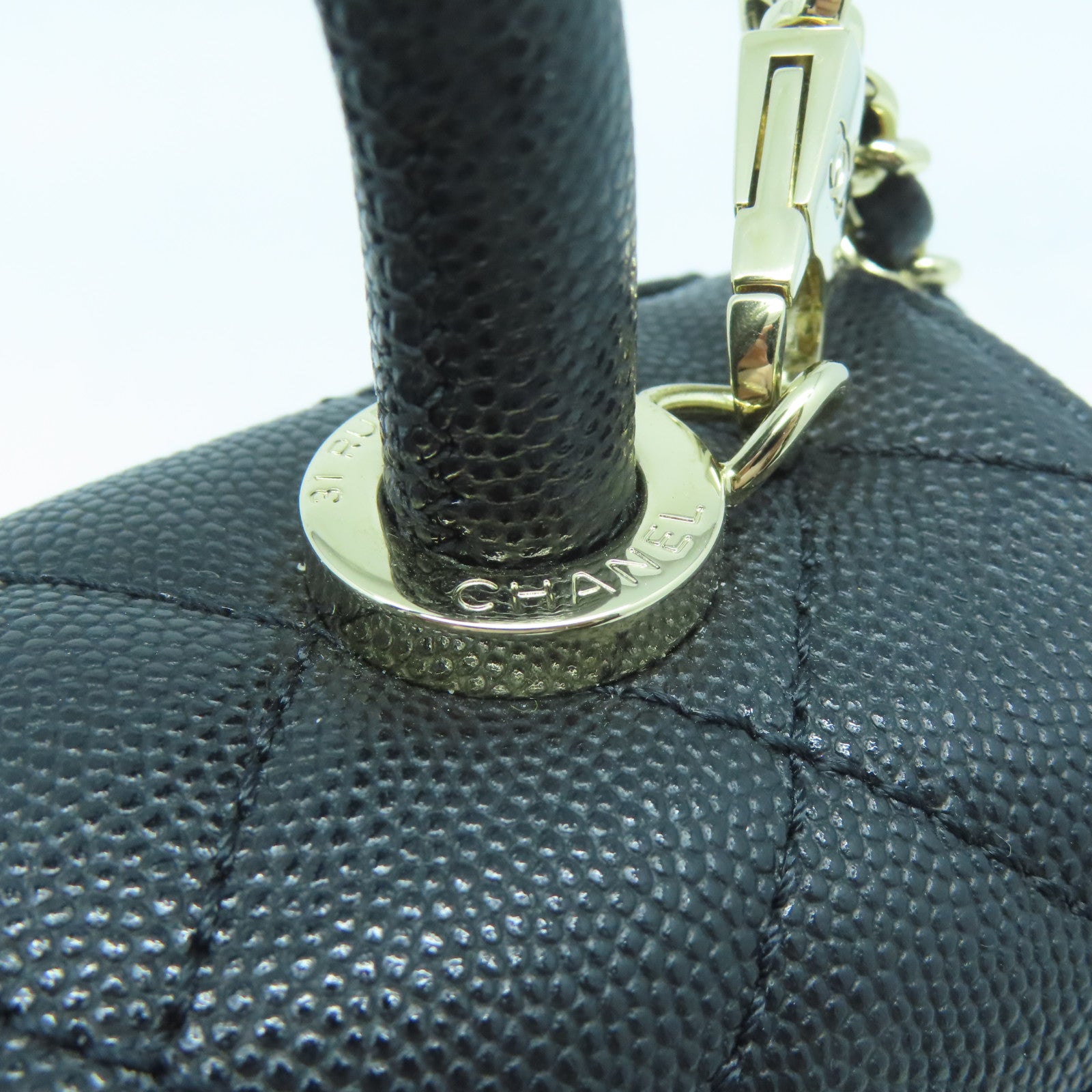 CHANEL 菱格Caviar皮革Coco Handle Mini金扣手挽肩背兩用袋黑色
