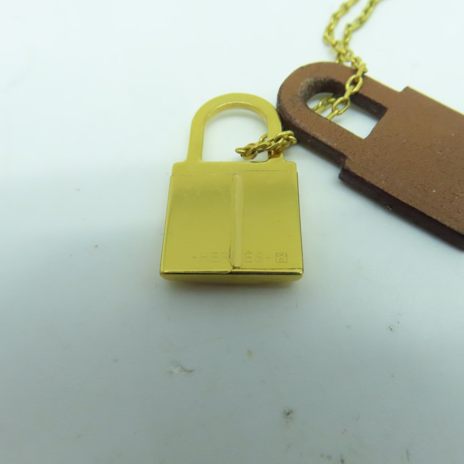 HERMES Swift皮革/金屬O'Kelly Necklace項鍊金色/啡色