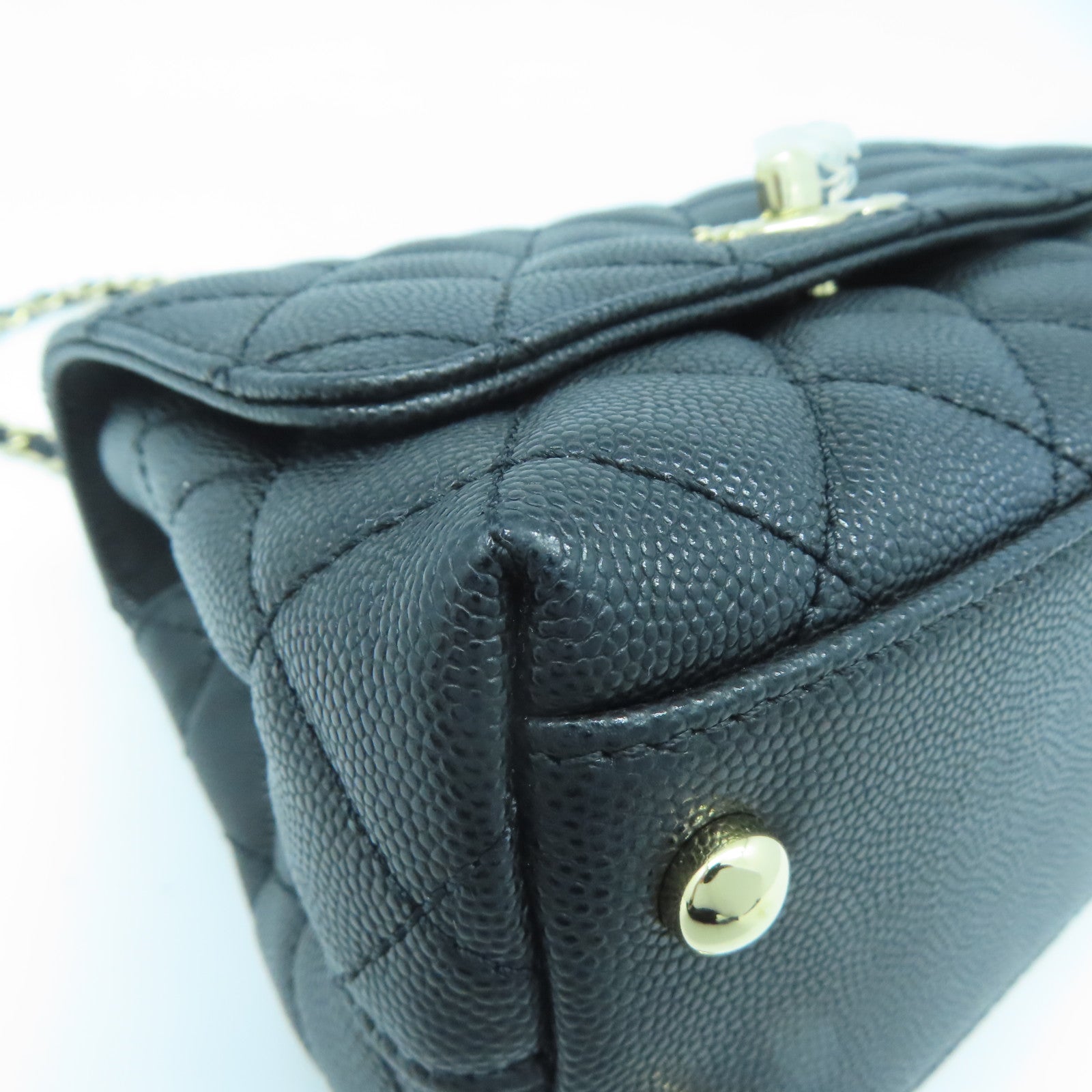 CHANEL 菱格Caviar皮革Coco Handle Mini金扣手挽肩背兩用袋黑色