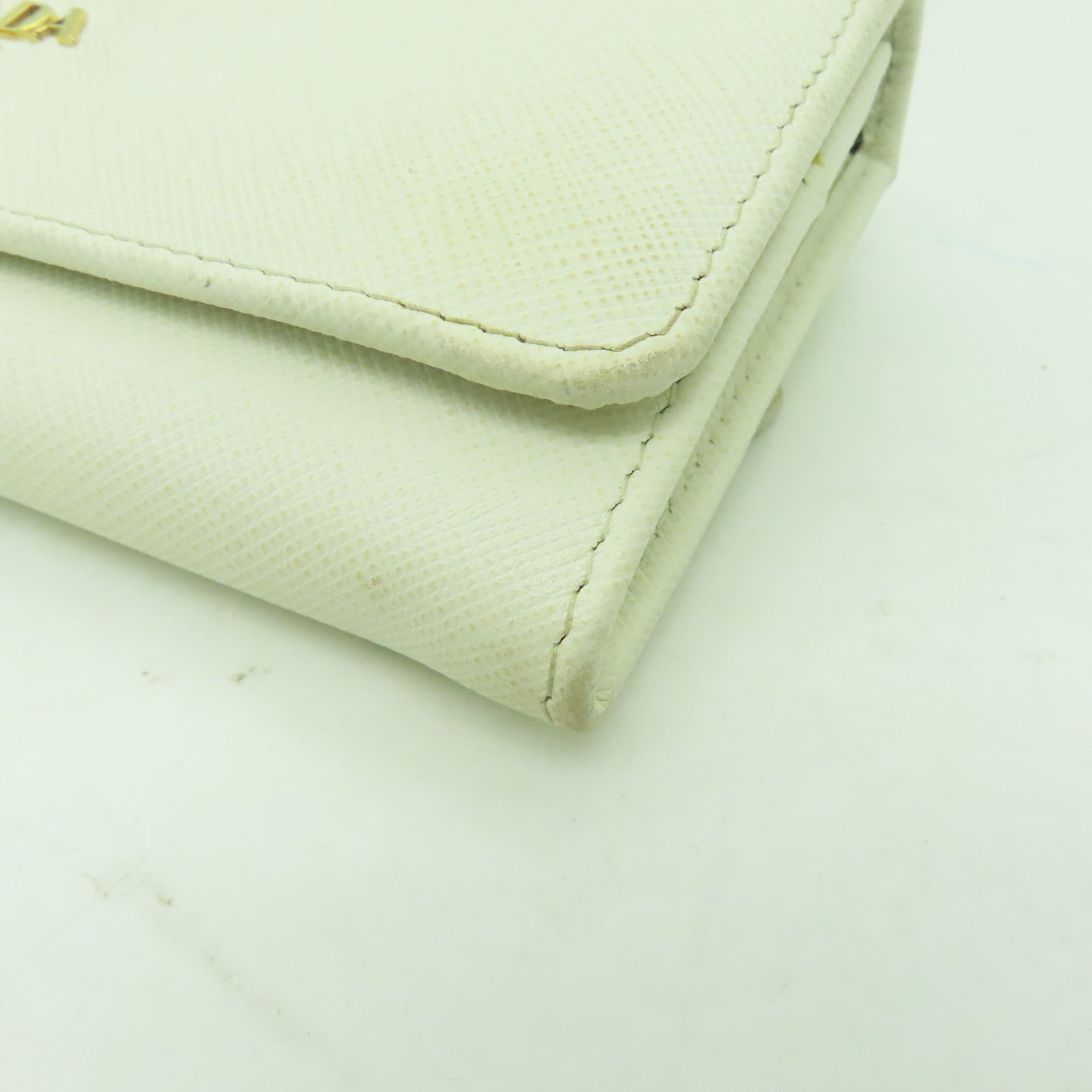 PRADA 牛皮皮革Long Wallet金扣長錢包白色