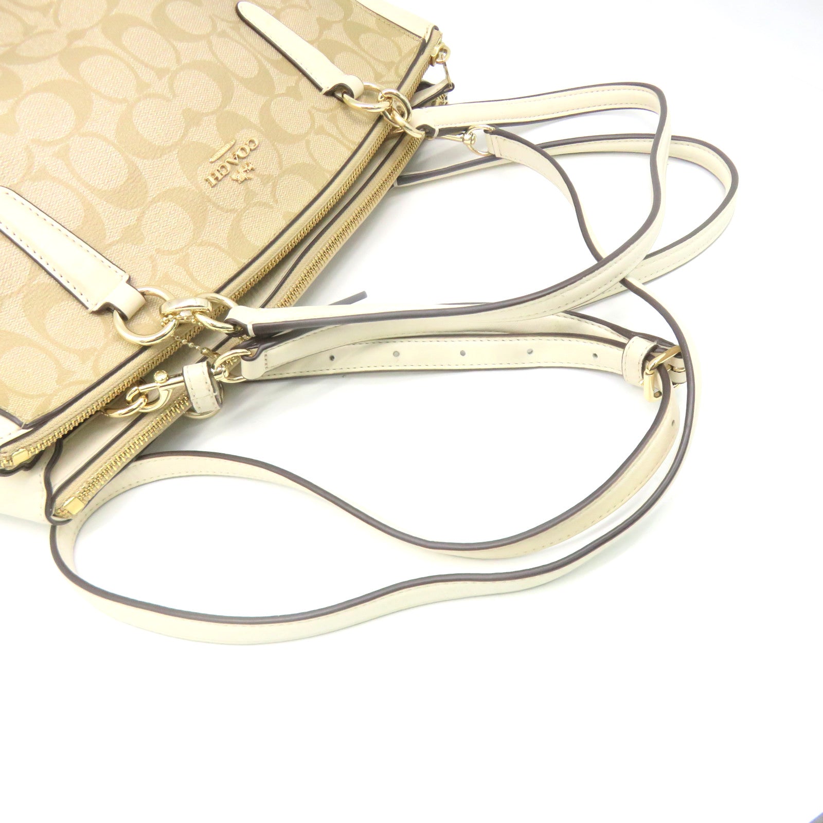 COACH 塗層帆布2Way Shoulder Bag手挽肩背兩用袋杏色/米白色