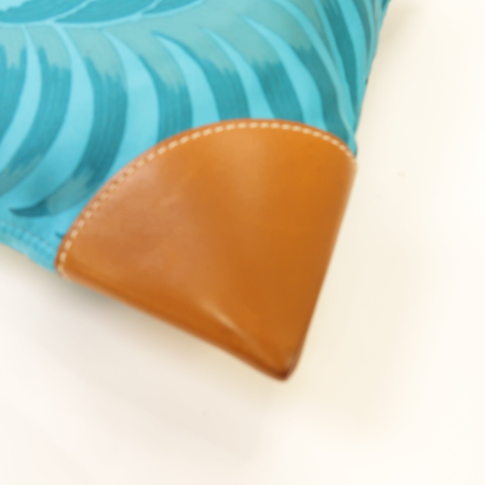 HERMES 絲質Silk City銀扣肩背袋綠色