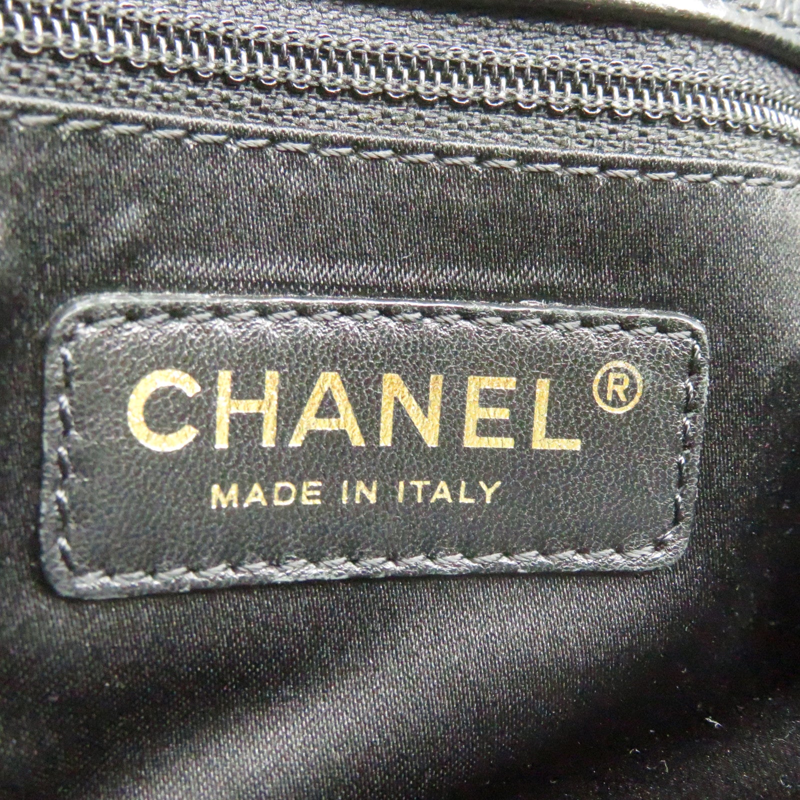 CHANEL Caviar皮革GST金扣鏈帶肩背袋黑色