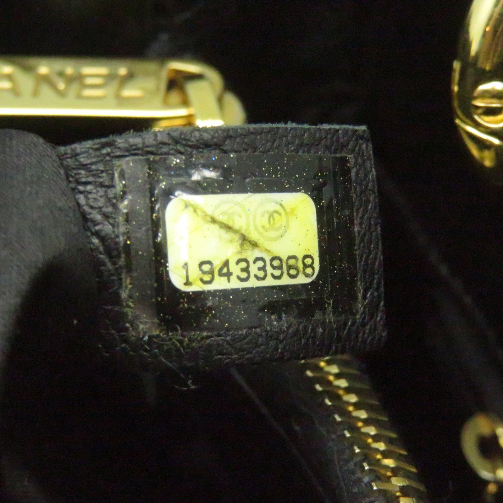 CHANEL Caviar皮革GST金扣鏈帶肩背袋黑色