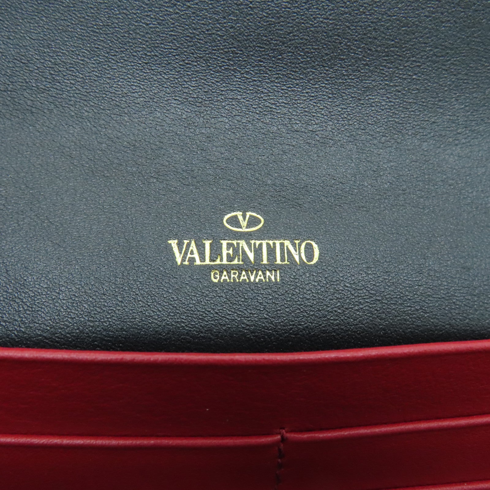 Valentino 牛皮皮革Rockstud Chain Shoulder Bag金扣鏈帶肩背袋黑色