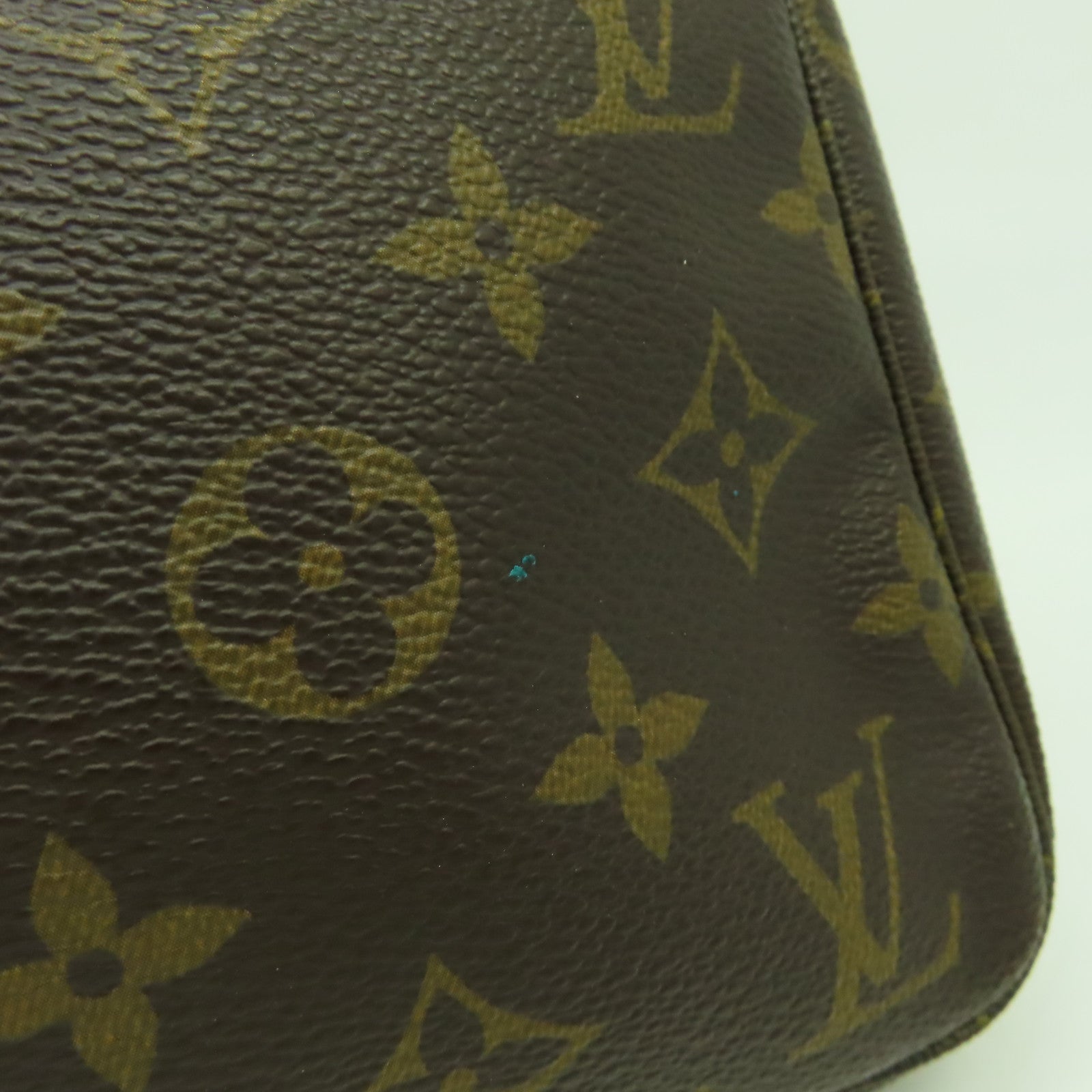 LOUIS VUITTON Monogram Pochette Accessories金扣肩背袋啡色