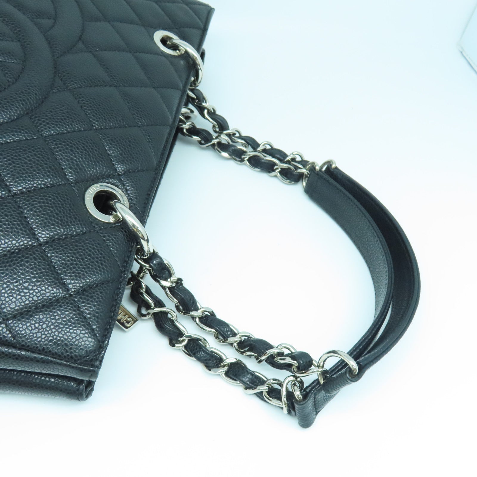 CHANEL 菱格Caviar皮革GST銀扣肩背袋黑色