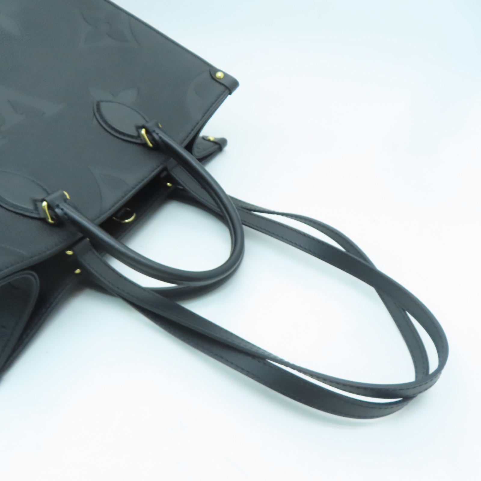 LOUIS VUITTON Monogram Empreinte OnTheGo MM金扣手挽肩背两用袋黑色