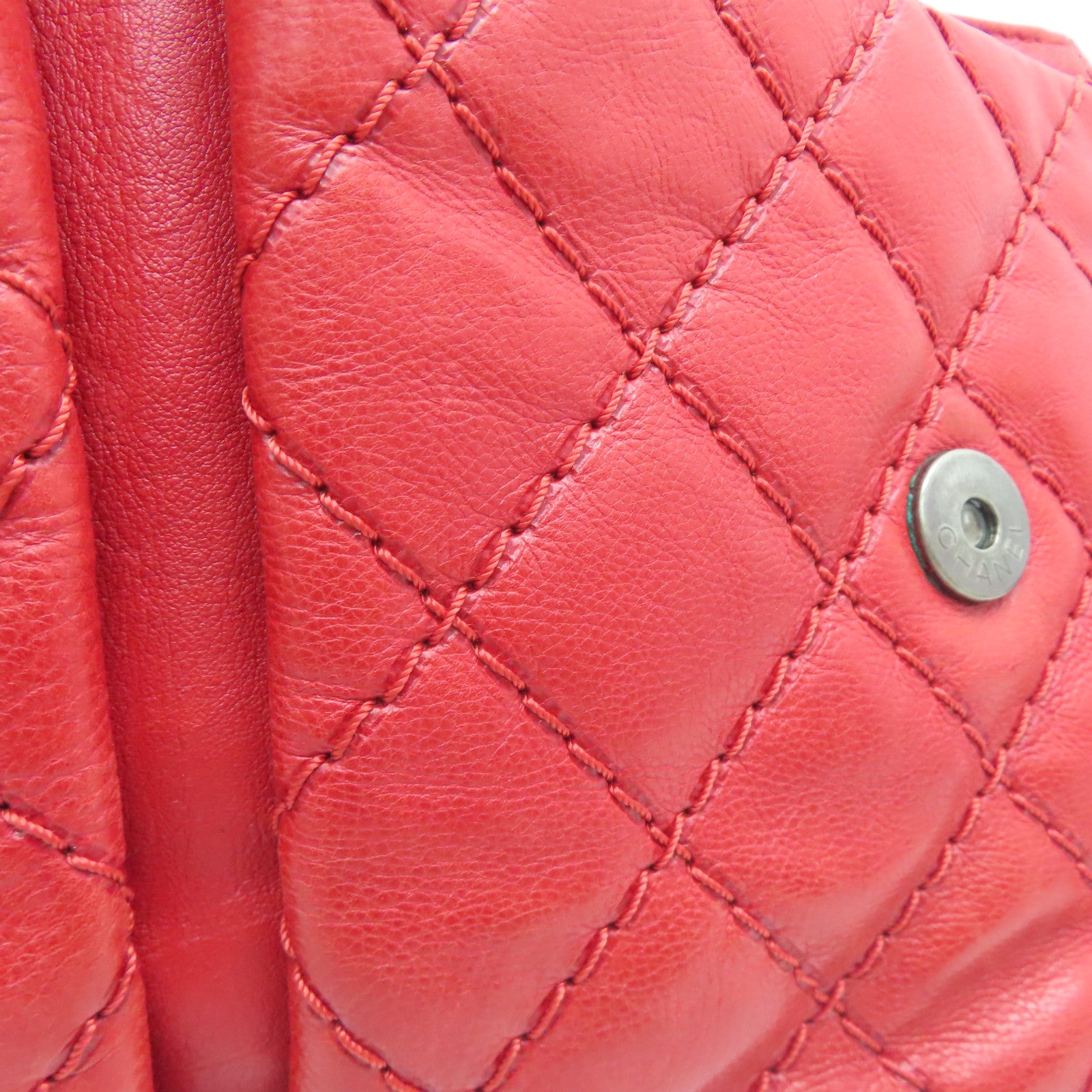 CHANEL 【激减优惠】菱格Caviar皮革Chain Shoulder Bag银扣肩背袋红色