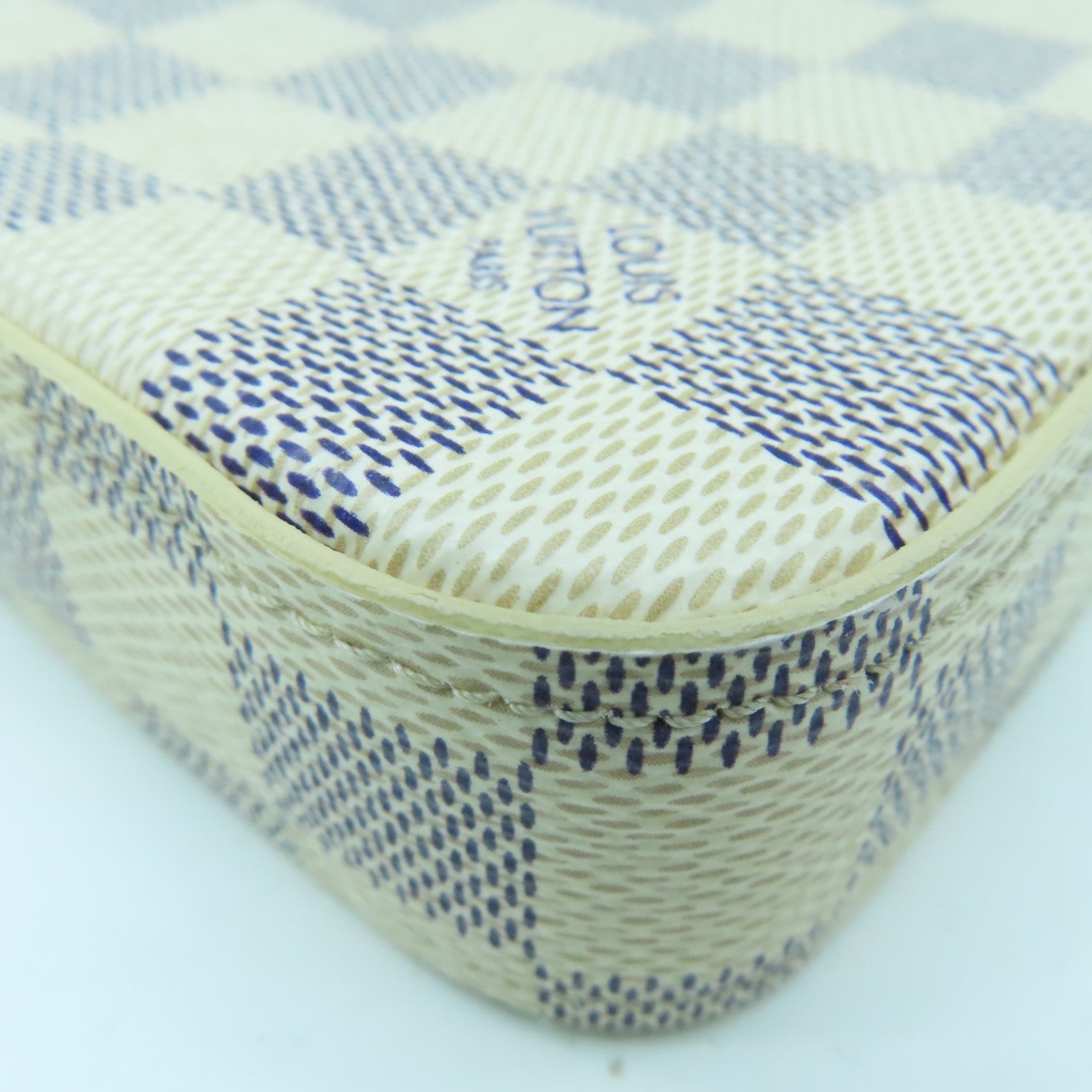 LOUIS VUITTON Damier Azur Felicie Pochette Shoulder金扣鏈帶肩背袋白色