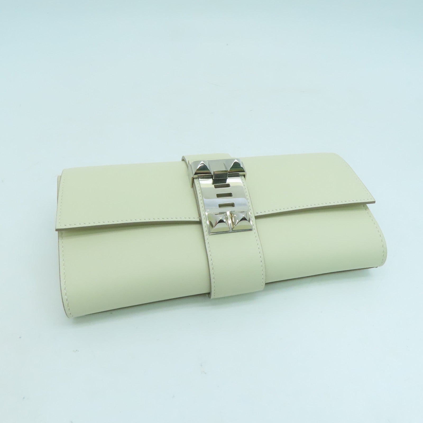 HERMES 【激減優惠】Tadelak皮革Medor Clutch銀色手拿包Craie白色