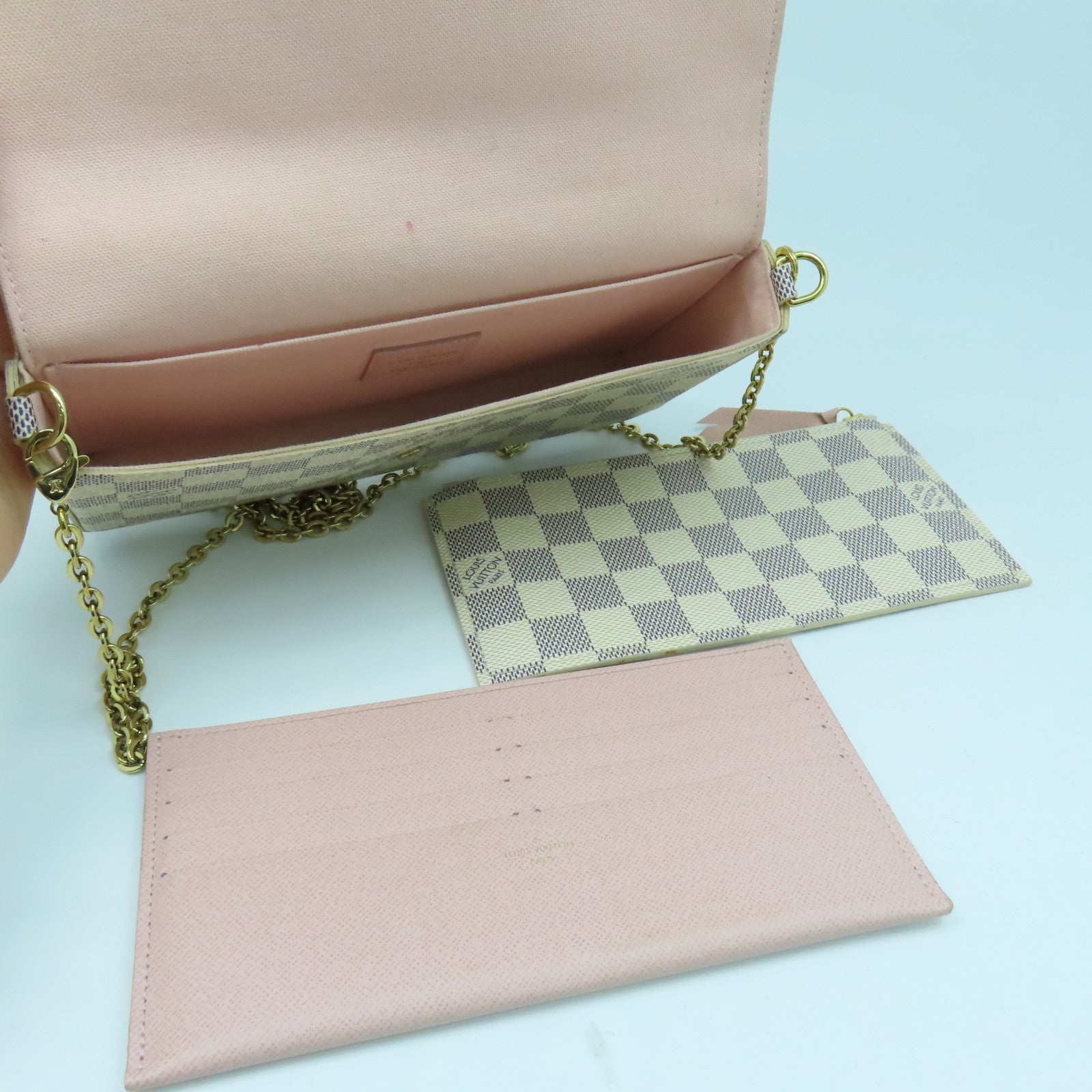 LOUIS VUITTON Damier Azur Felicie Pochette Shoulder金扣鏈帶肩背袋白色