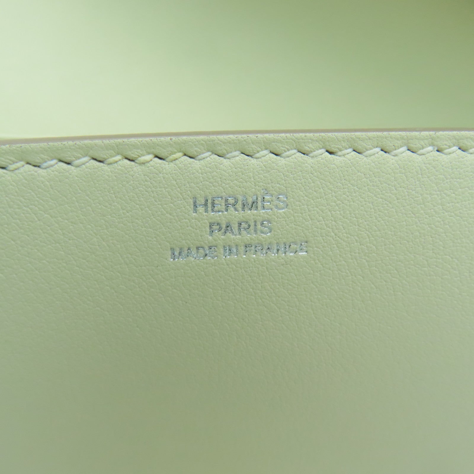 HERMES 【激減優惠】Tadelak皮革Medor Clutch銀色手拿包Craie白色