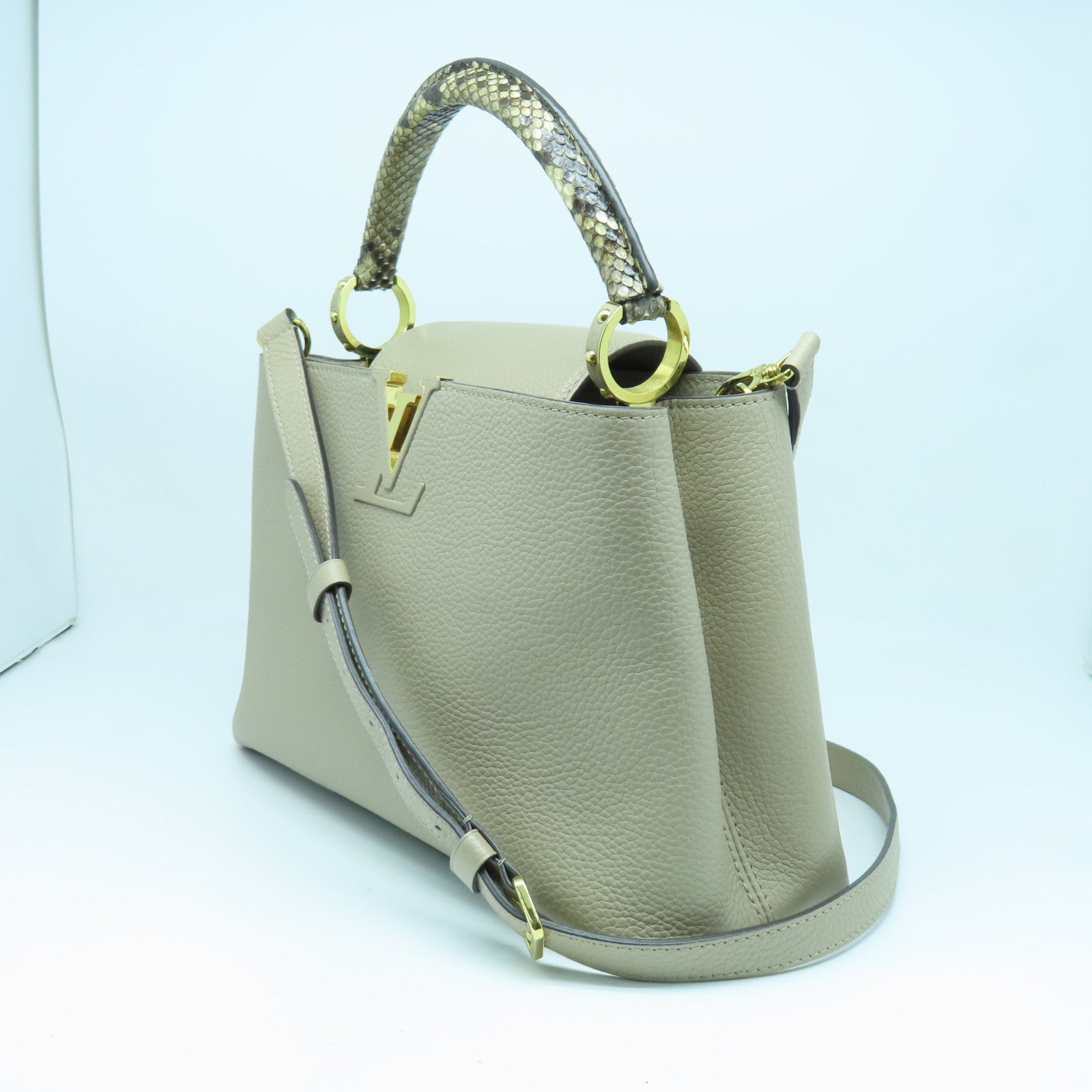 LOUIS VUITTON 牛皮皮革/蛇皮皮革Capucines MM金扣手挽肩背两用袋灰褐色