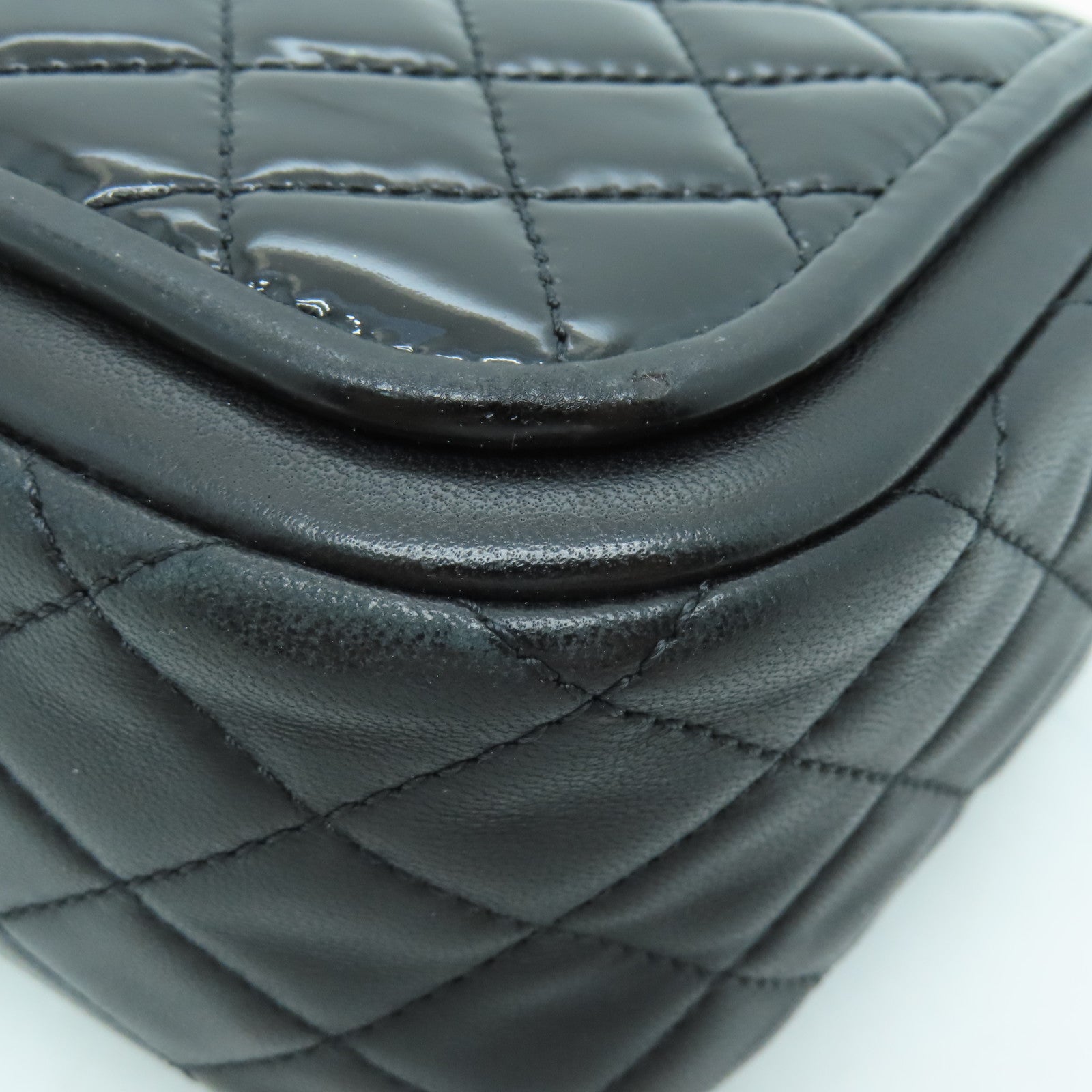 CHANEL 菱格漆皮皮革\Shoulder銀扣肩背袋黑色
