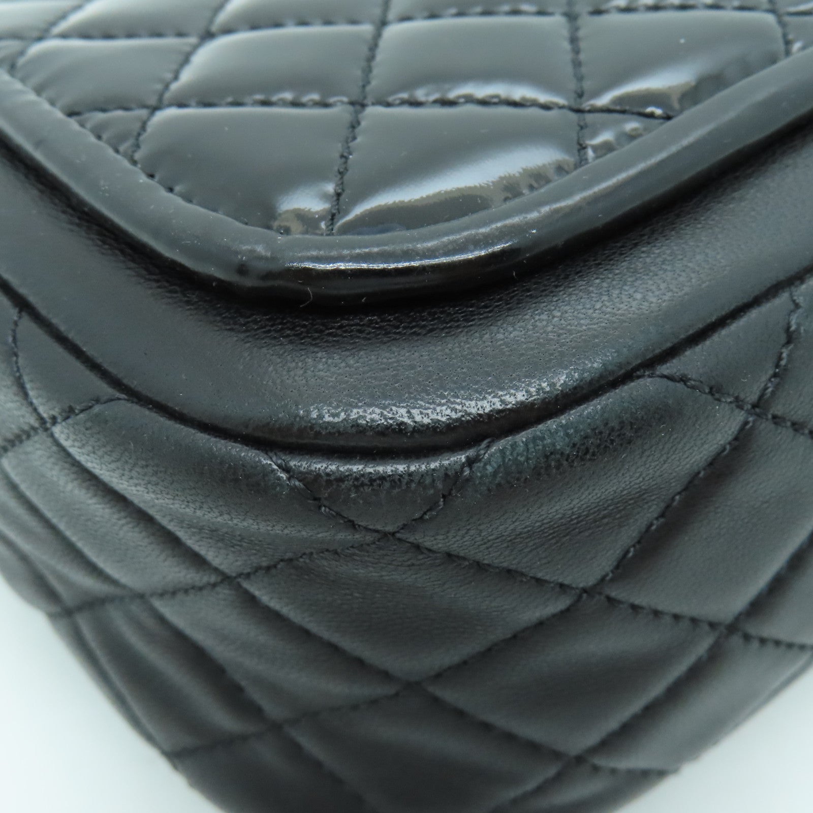 CHANEL 菱格漆皮皮革\Shoulder銀扣肩背袋黑色