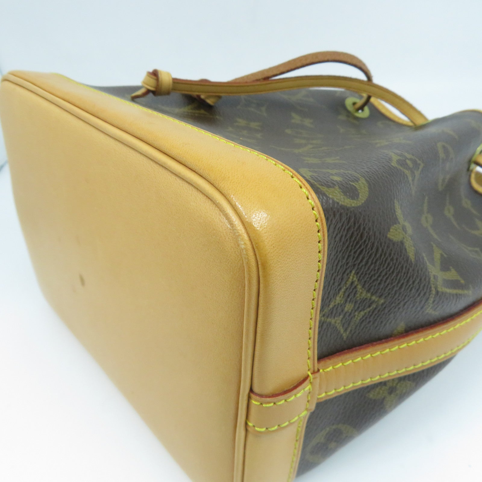 LOUIS VUITTON Monogram Noe Mini金扣肩背袋啡色
