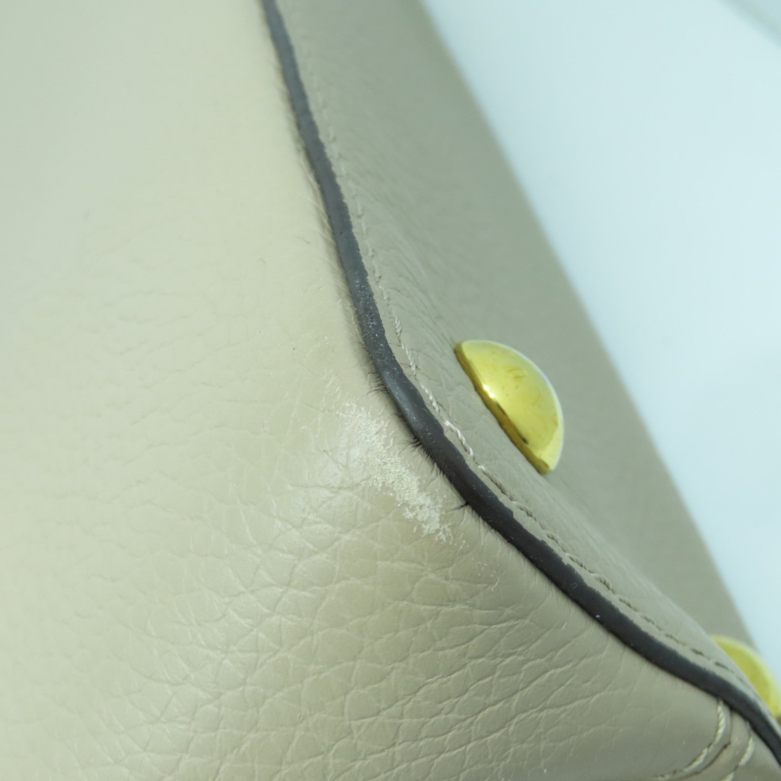 LOUIS VUITTON 牛皮皮革/蛇皮皮革Capucines MM金扣手挽肩背两用袋灰褐色