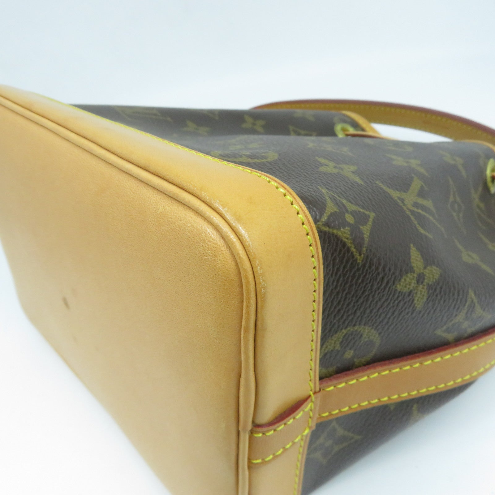LOUIS VUITTON Monogram Noe Mini金扣肩背袋啡色