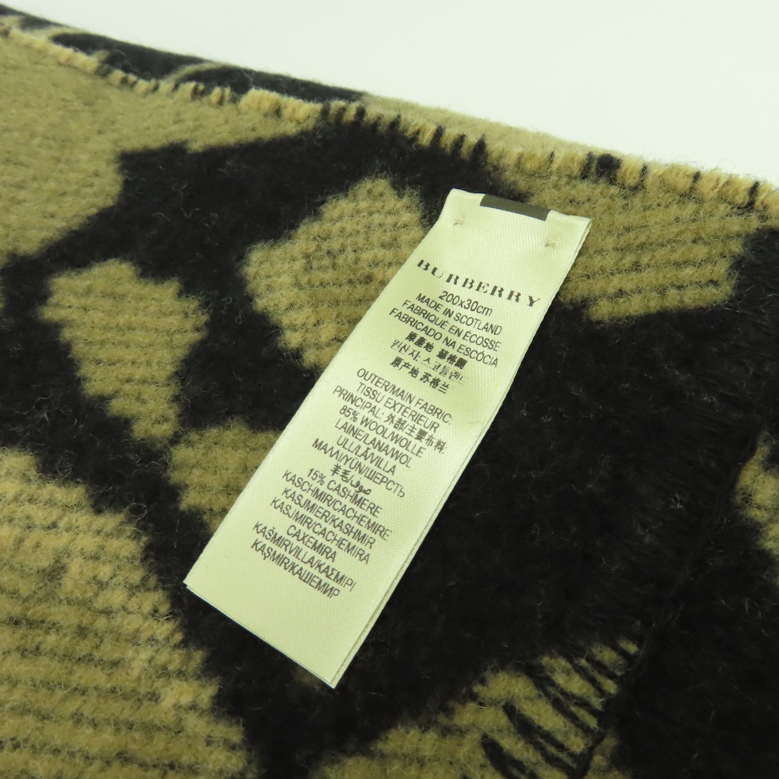 BURBERRY 羊毛/羊絨Scarf圍巾黑色/米色