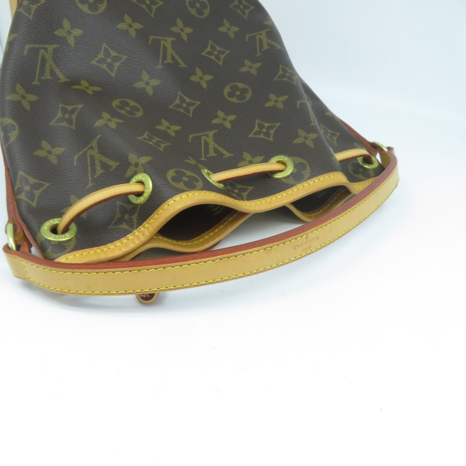 LOUIS VUITTON Monogram Noe Mini金扣肩背袋啡色