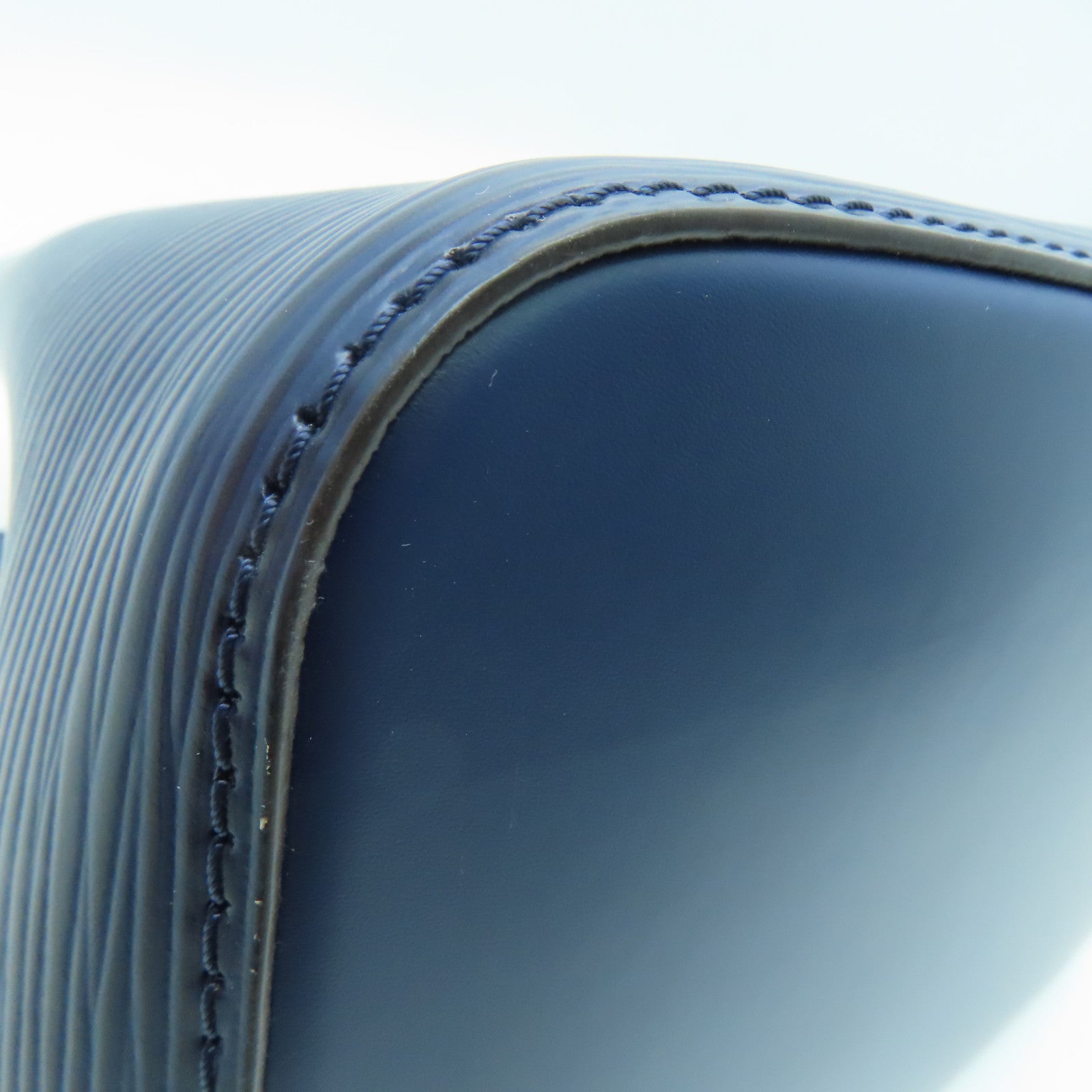 LOUIS VUITTON Epi皮革Noe Shoulder Bag銀扣肩背袋藍色