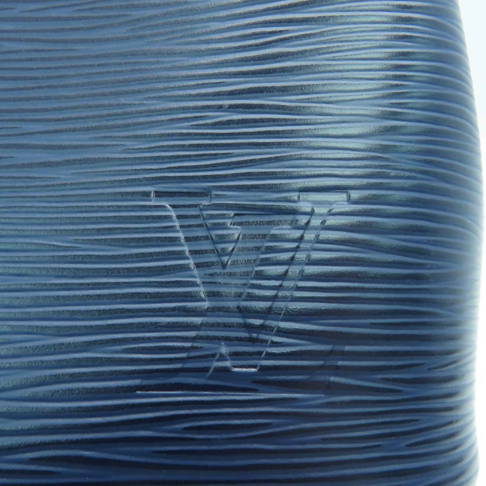 LOUIS VUITTON Epi皮革Noe Shoulder Bag銀扣肩背袋藍色
