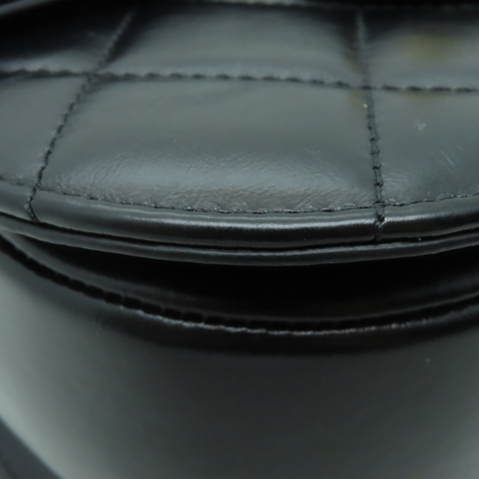 CHANEL 菱格牛皮皮革Chain Shoulder Bag金扣鏈帶肩背袋黒色