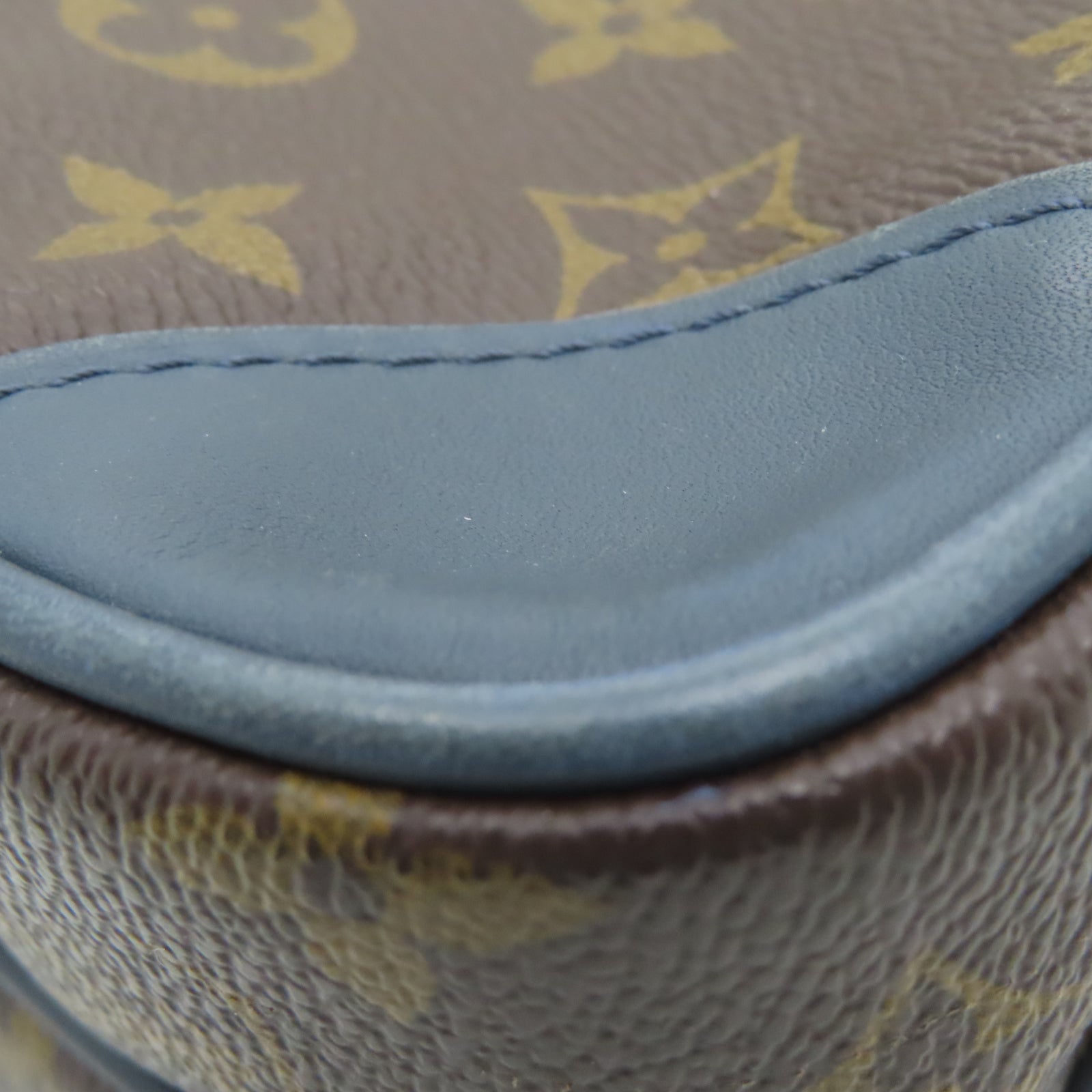 LOUIS VUITTON Monogram Amazone Slate金扣肩背袋棕色