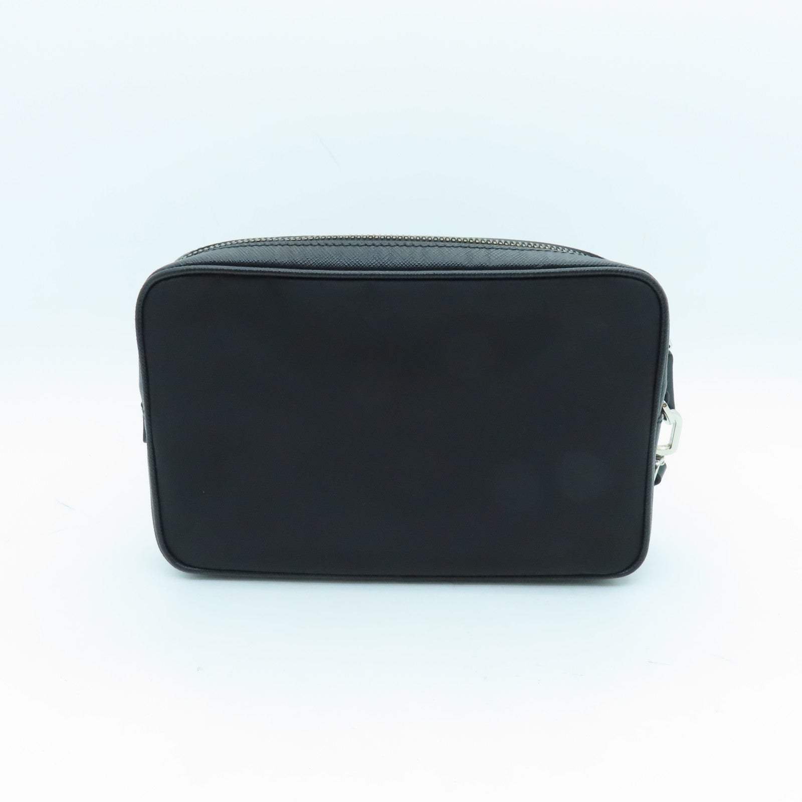 PRADA 尼龙Clutch Bag银扣手拿包黑色
