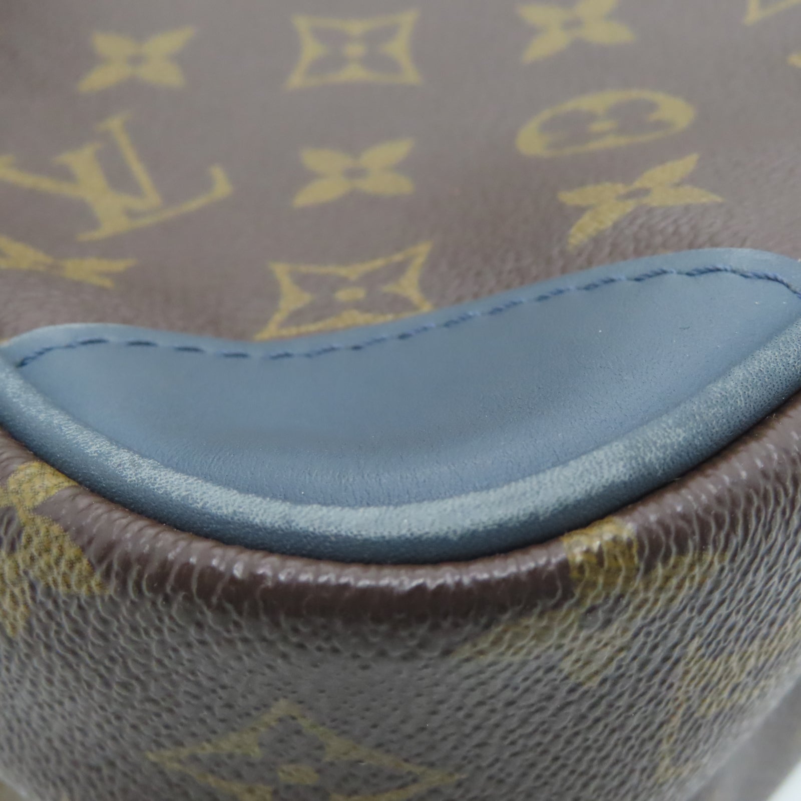 LOUIS VUITTON Monogram Amazone Slate金扣肩背袋棕色