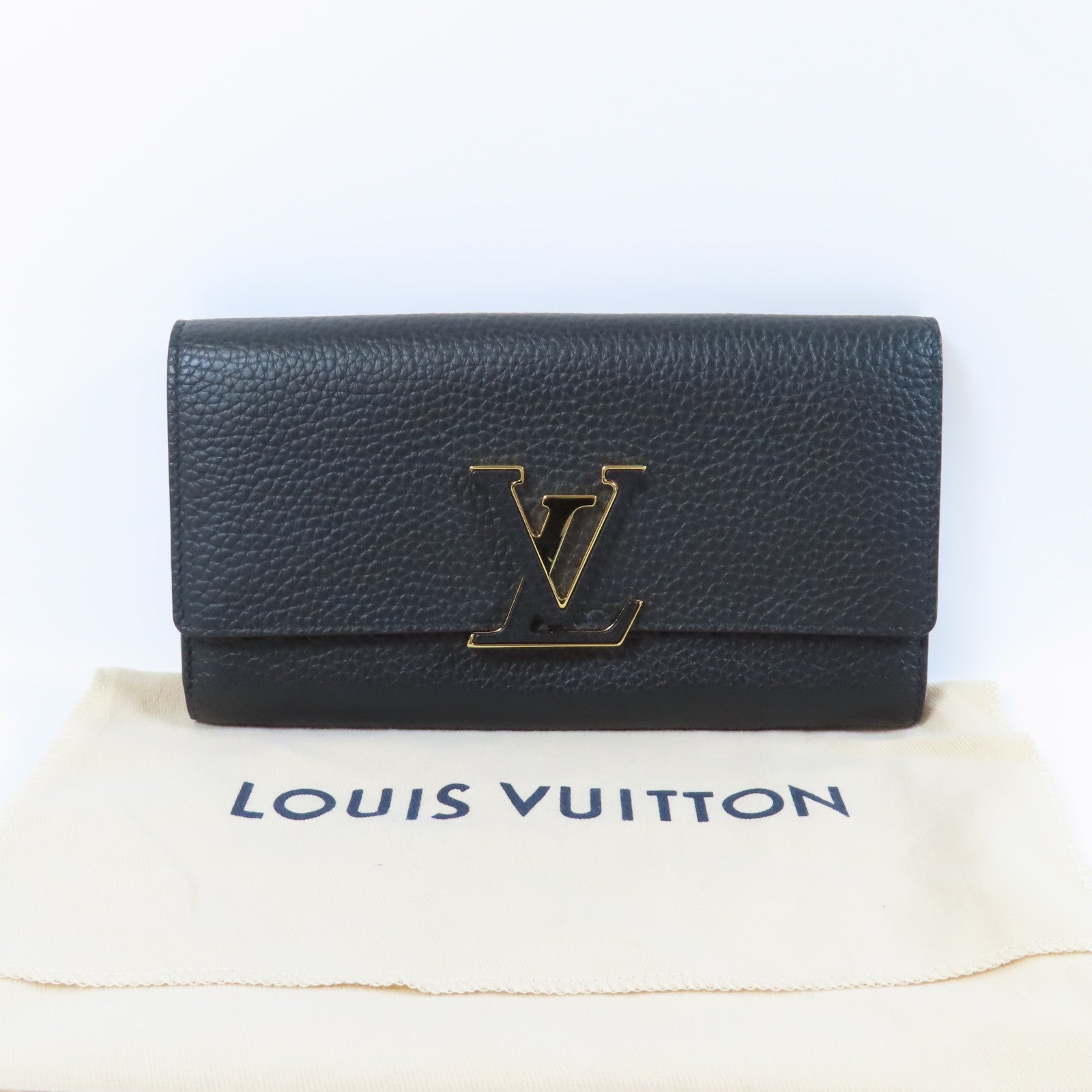 LOUIS VUITTON Taurillon皮革Capucines Wallet金扣長錢包黑色