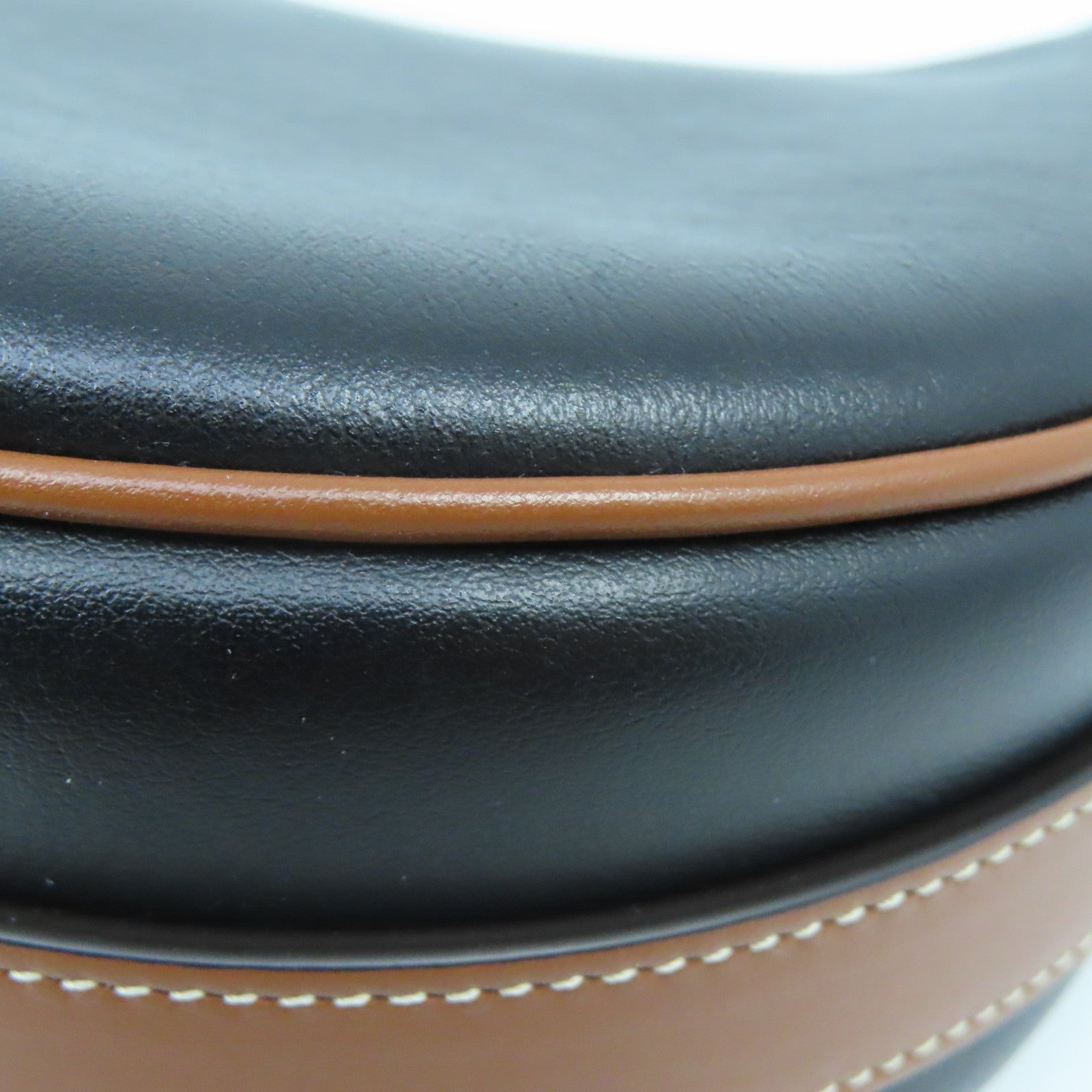 CELINE 牛皮皮革Shoulder Bag金扣肩背袋啡色