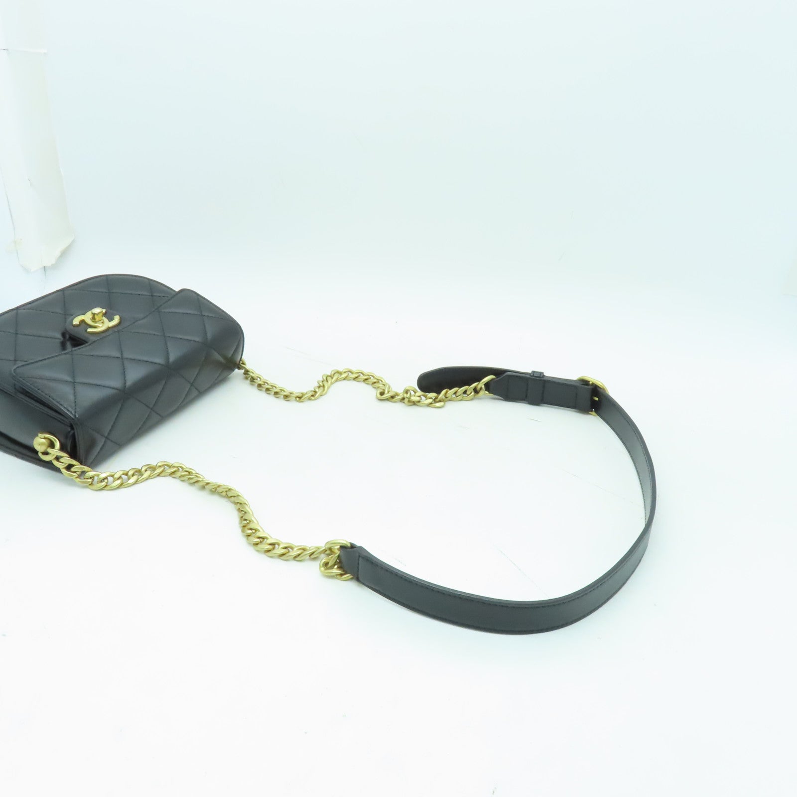 CHANEL 菱格牛皮皮革Chain Shoulder Bag金扣鏈帶肩背袋黒色