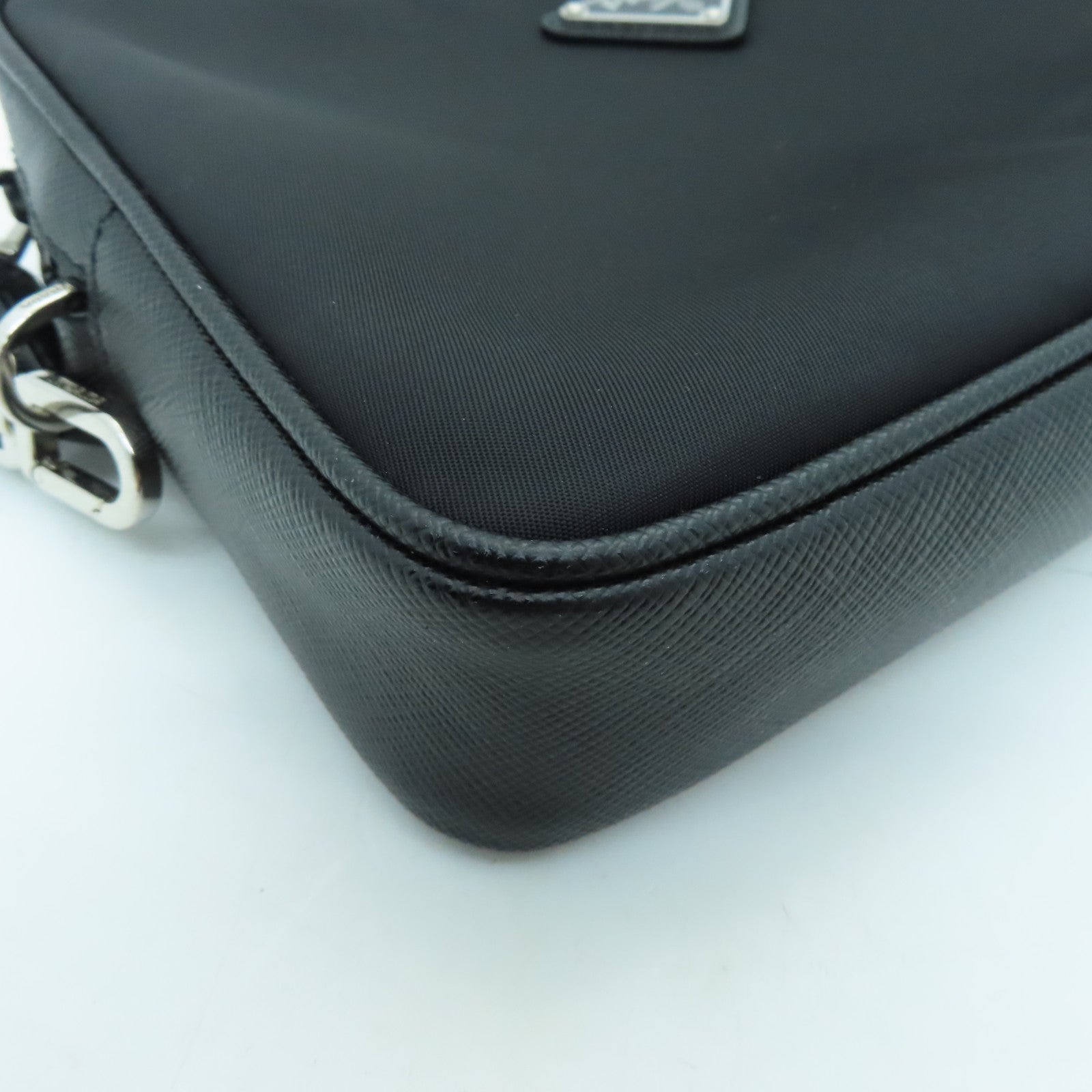 PRADA 尼龙Clutch Bag银扣手拿包黑色