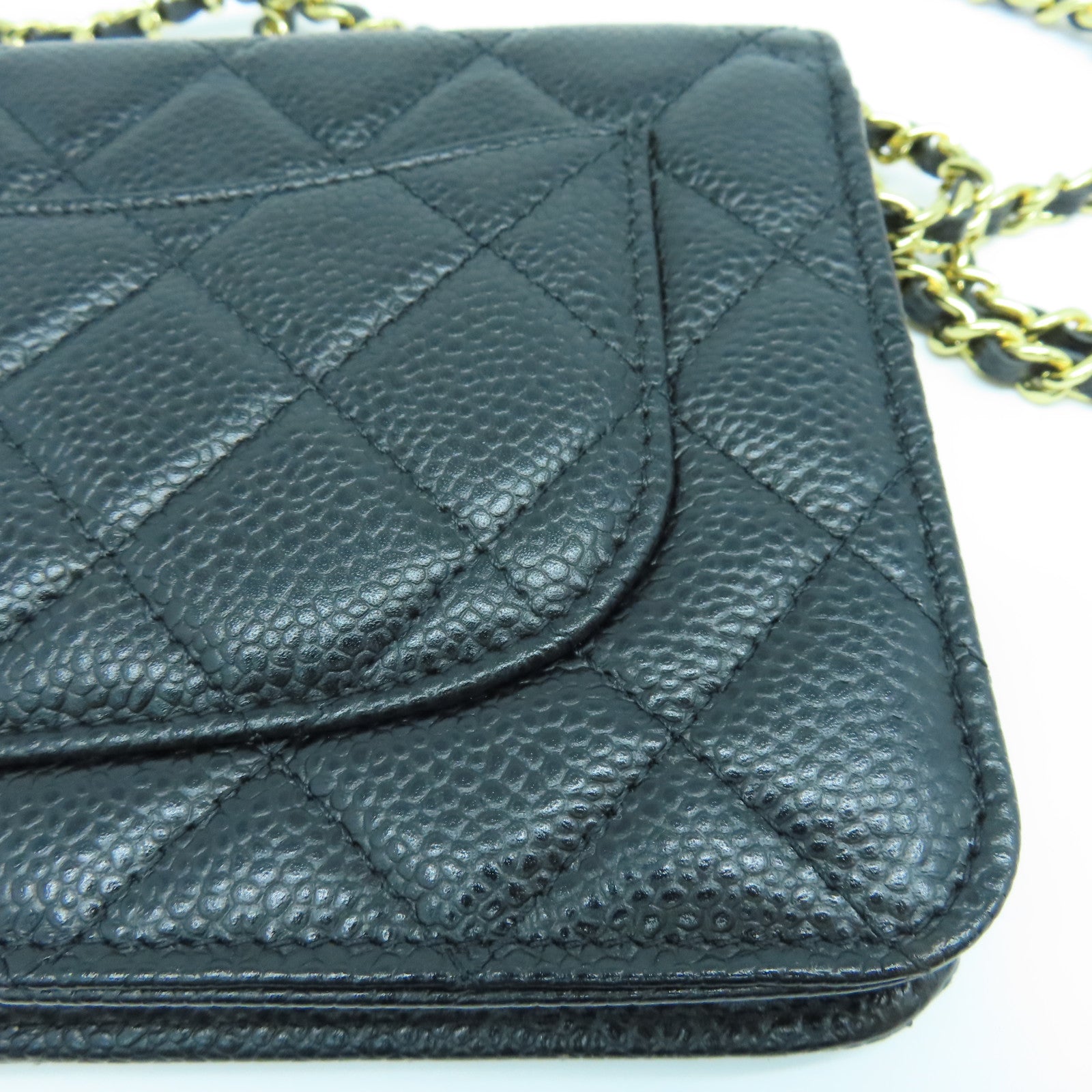 CHANEL 菱格Caviar皮革WOC金扣肩背袋黑色