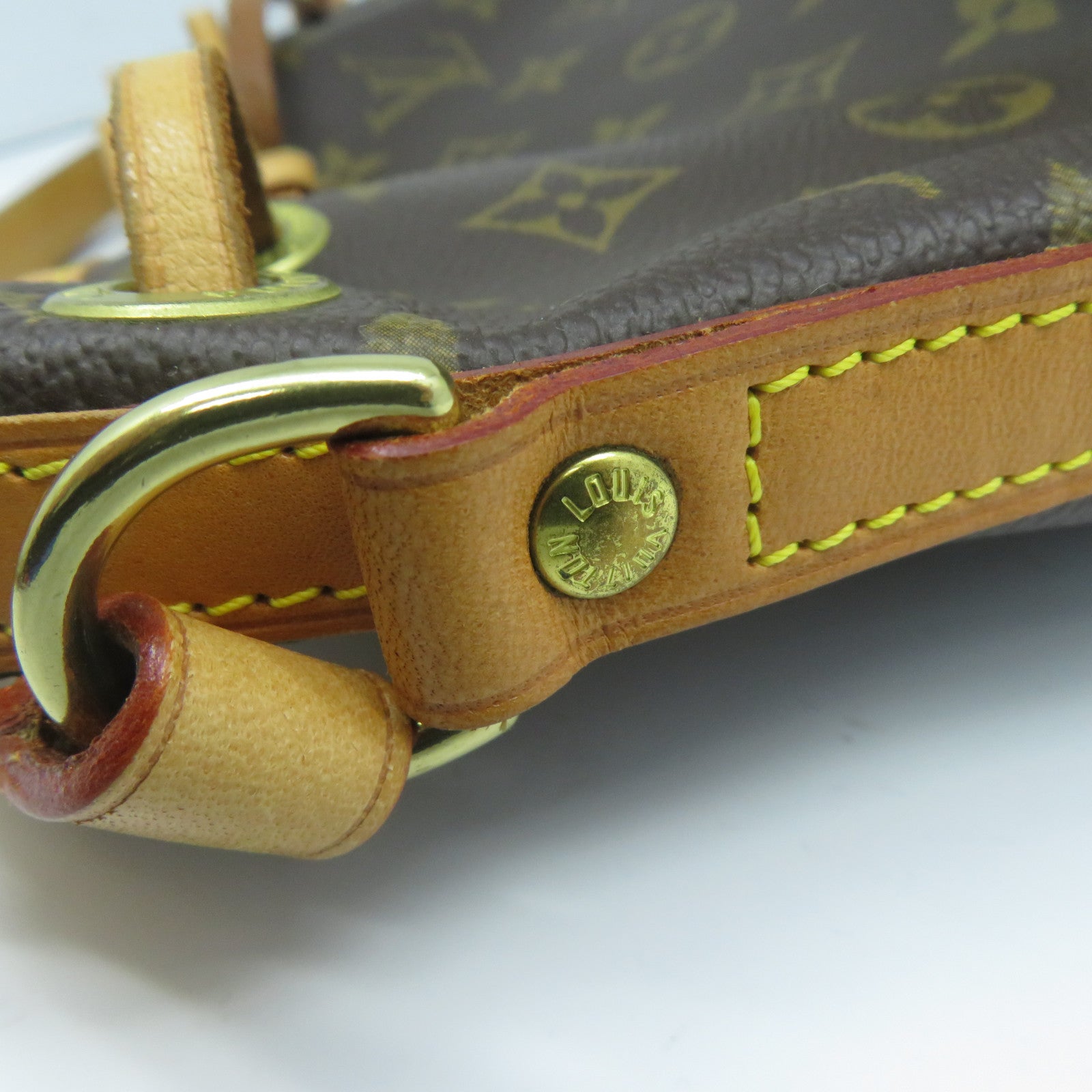 LOUIS VUITTON Monogram Noe Mini金扣肩背袋啡色