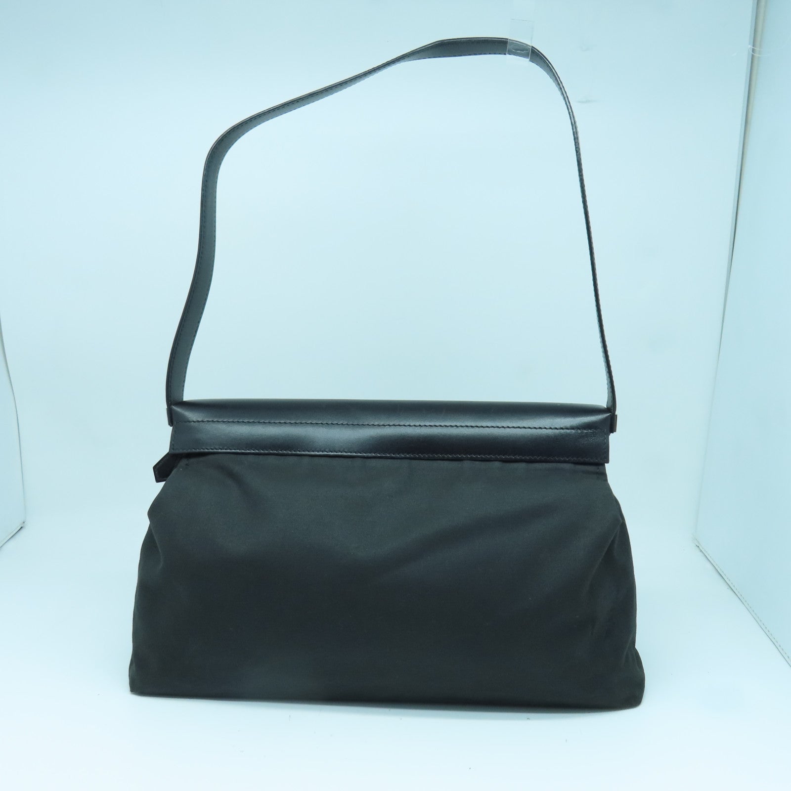 HERMES 帆布Yech Bag銀扣肩背袋黑色