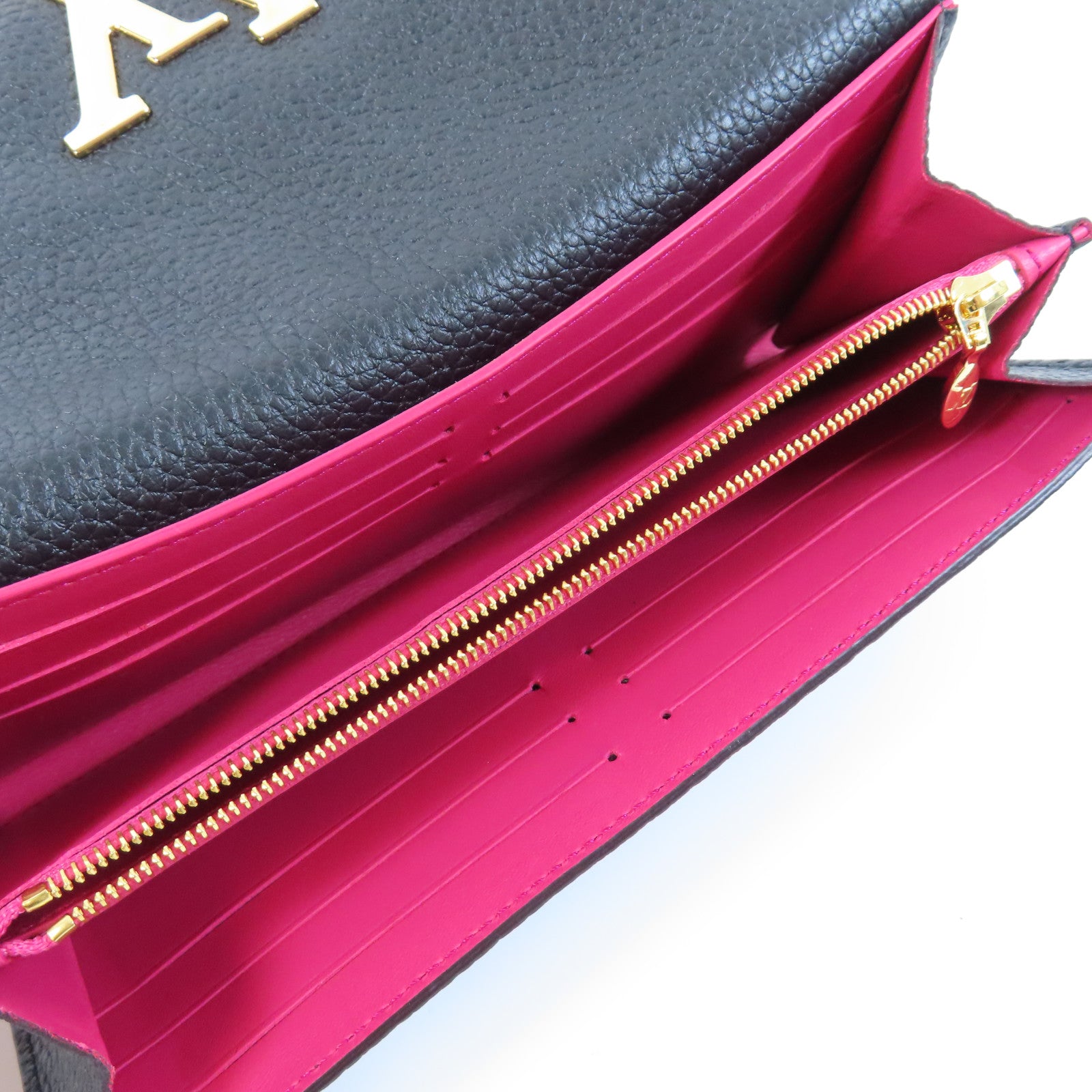 LOUIS VUITTON Taurillon皮革Capucines Wallet金扣長錢包黑色