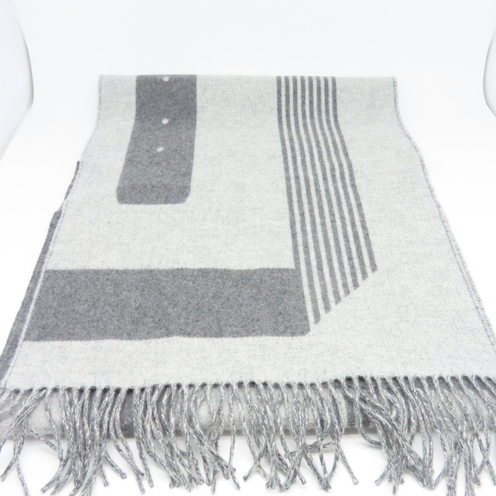 HERMES 【激減優惠】羊絨Scarf圍巾灰色