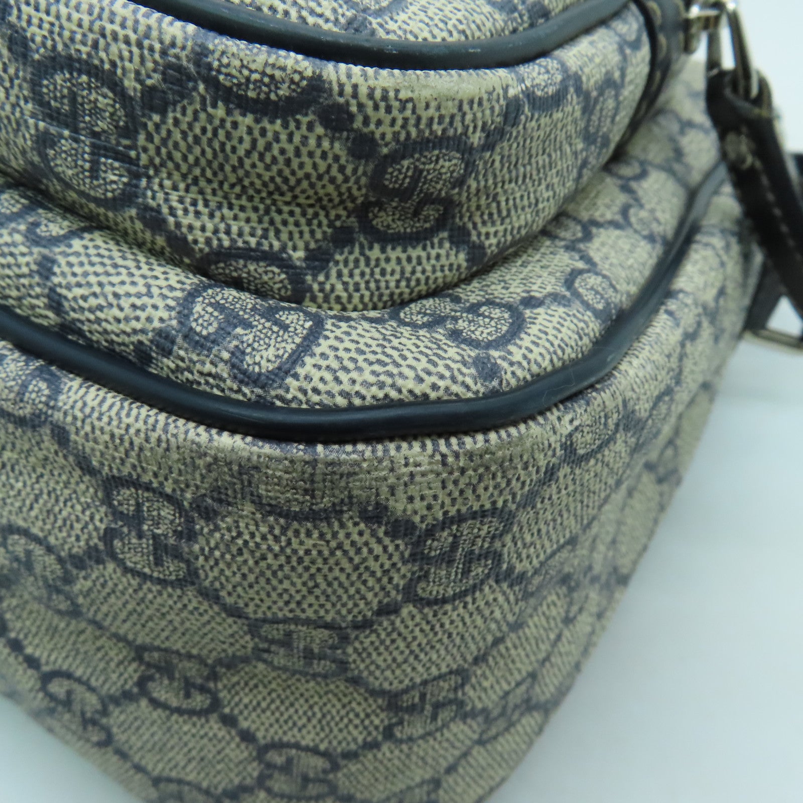 GUCCI coated canvas Shoulder Bag silver buckle shoulder bag blue