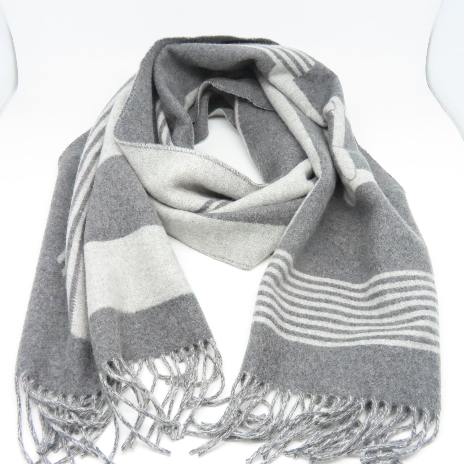 HERMES 【激減優惠】羊絨Scarf圍巾灰色